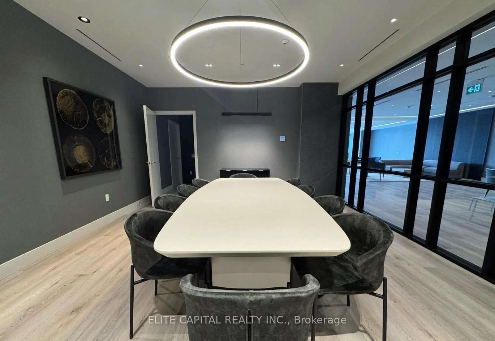 50 Upper Mall Way #428