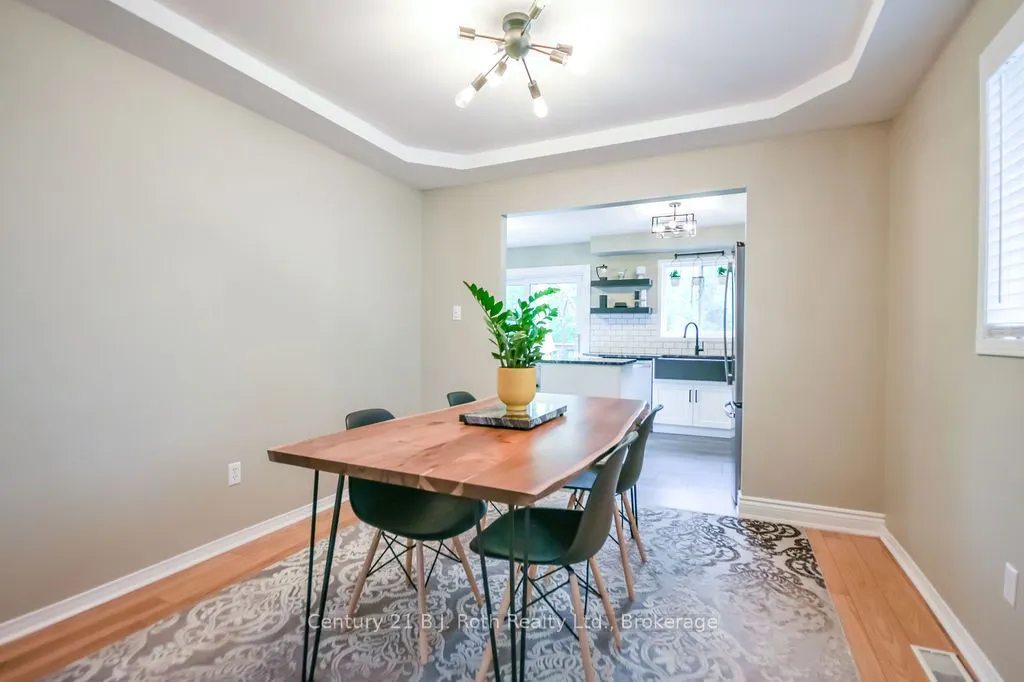 1117 Corrie Street