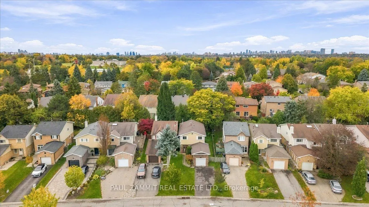 25 Lilac Avenue