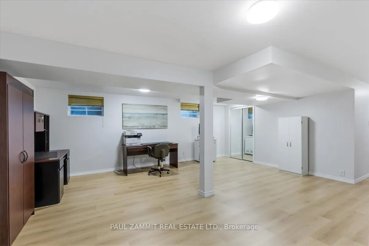 25 Lilac Avenue