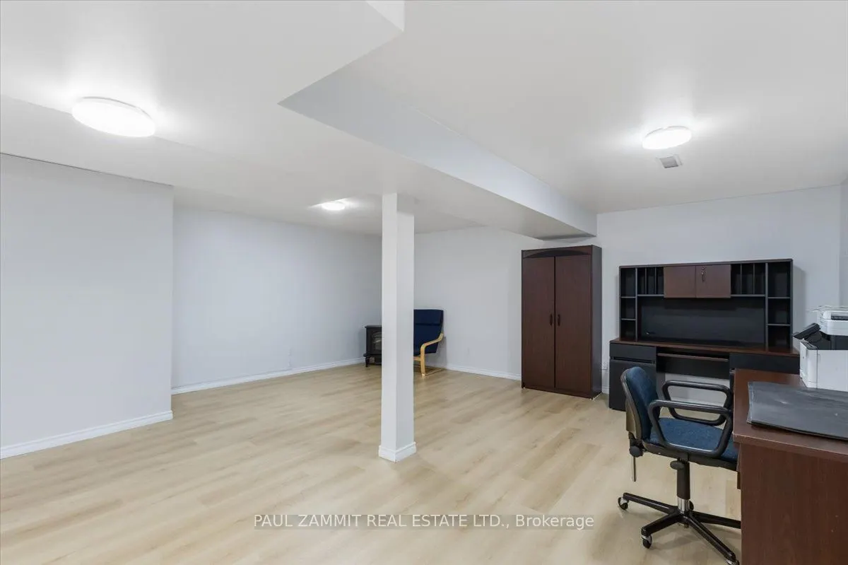 25 Lilac Avenue