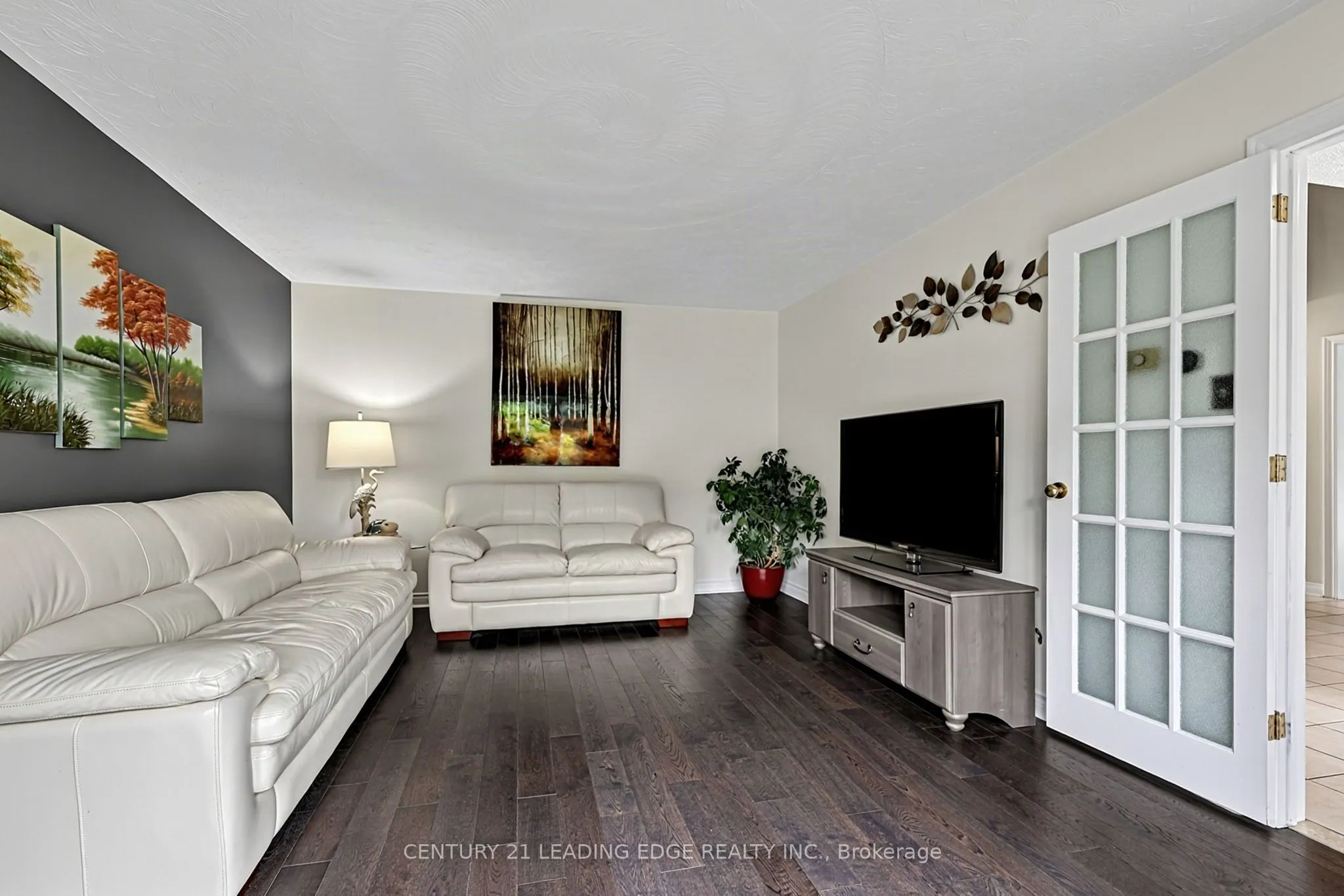 48 Broadview Avenue