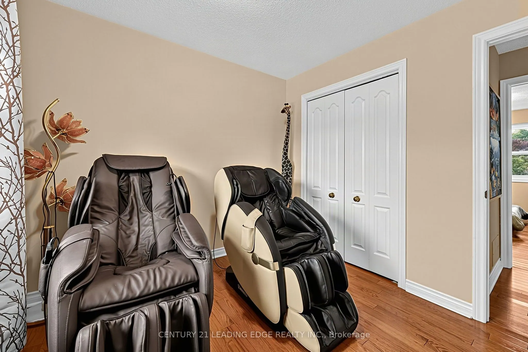 48 Broadview Avenue