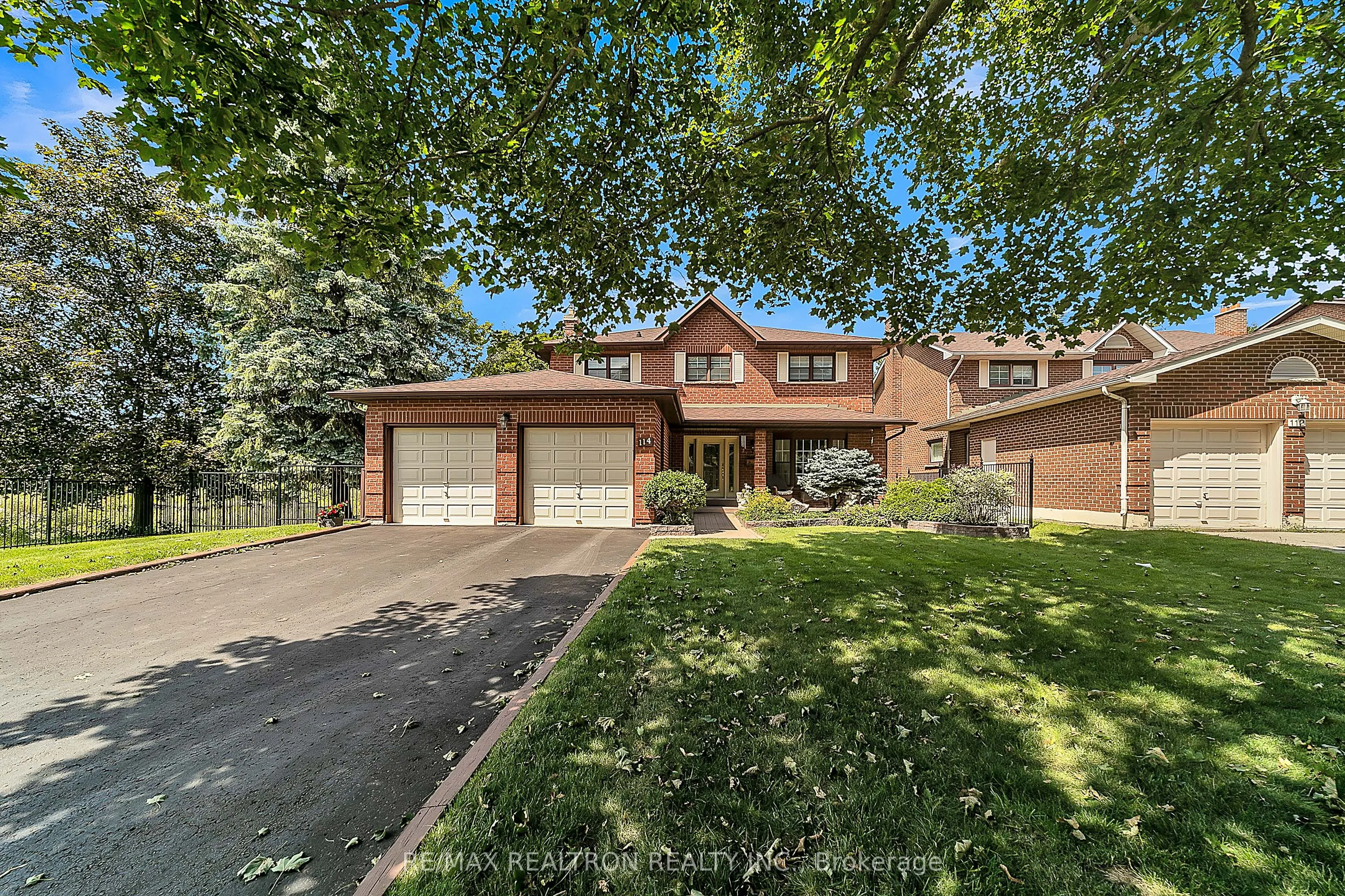 114 Golf Links Drive S