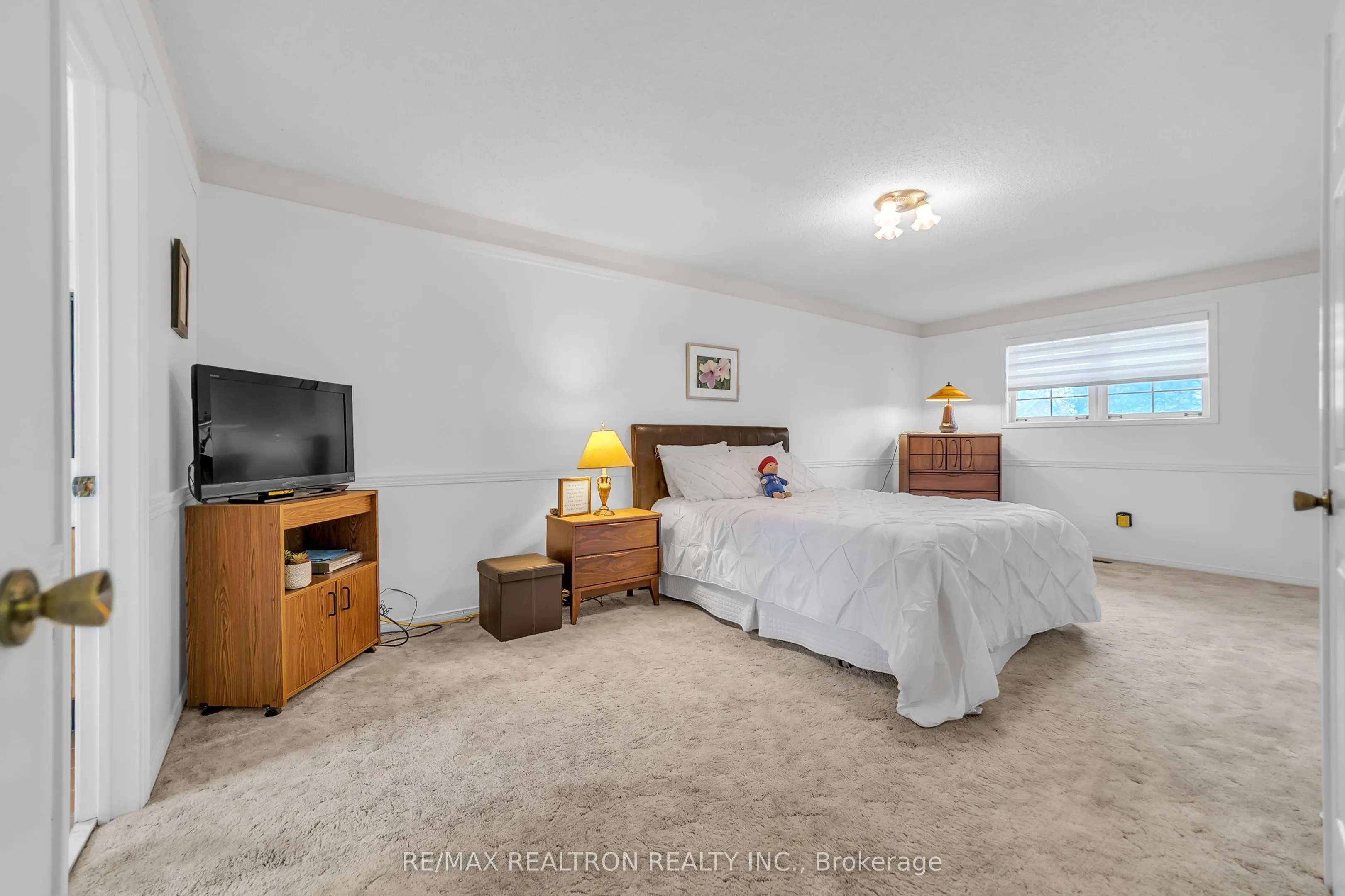 114 Golf Links Drive S