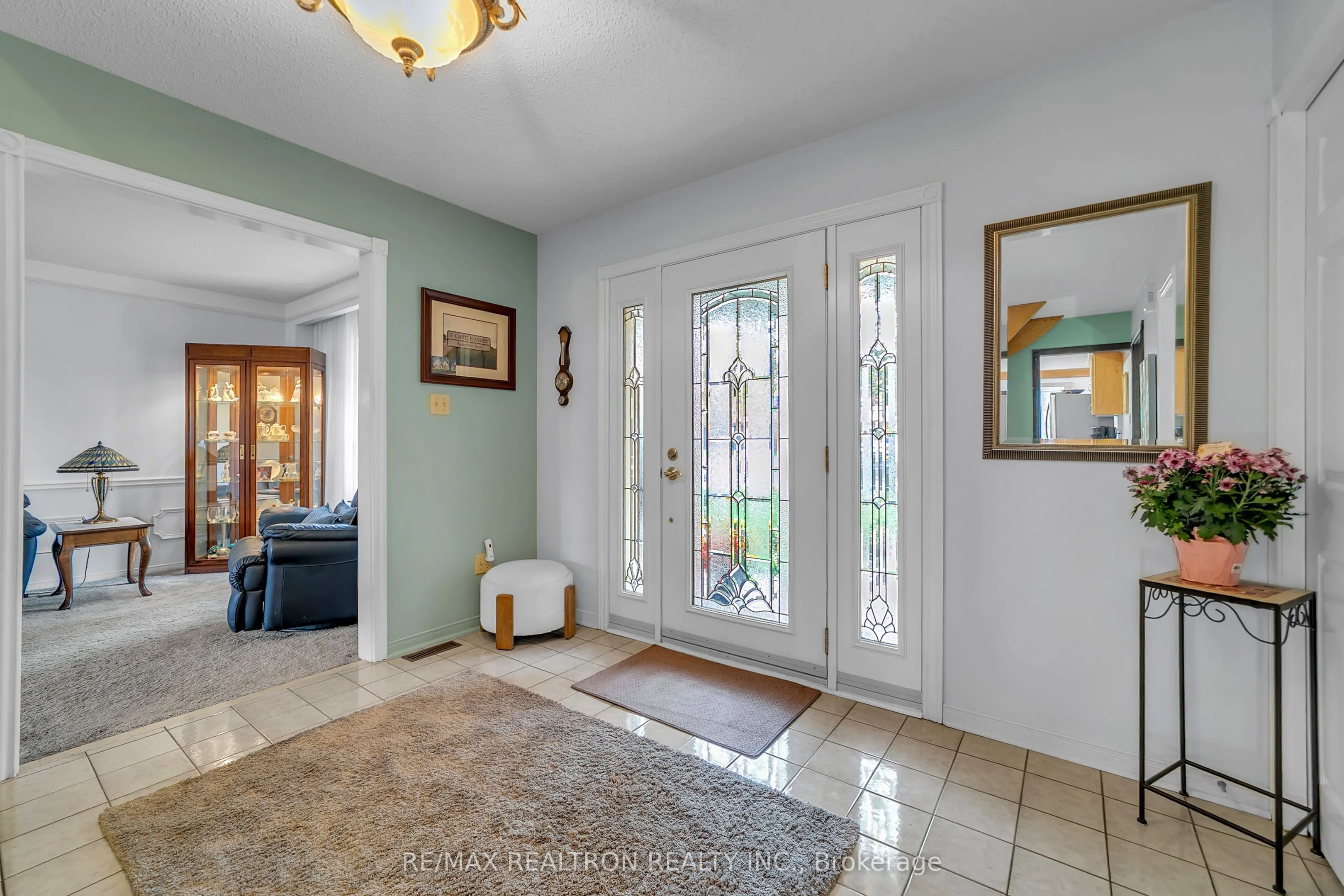 114 Golf Links Drive S