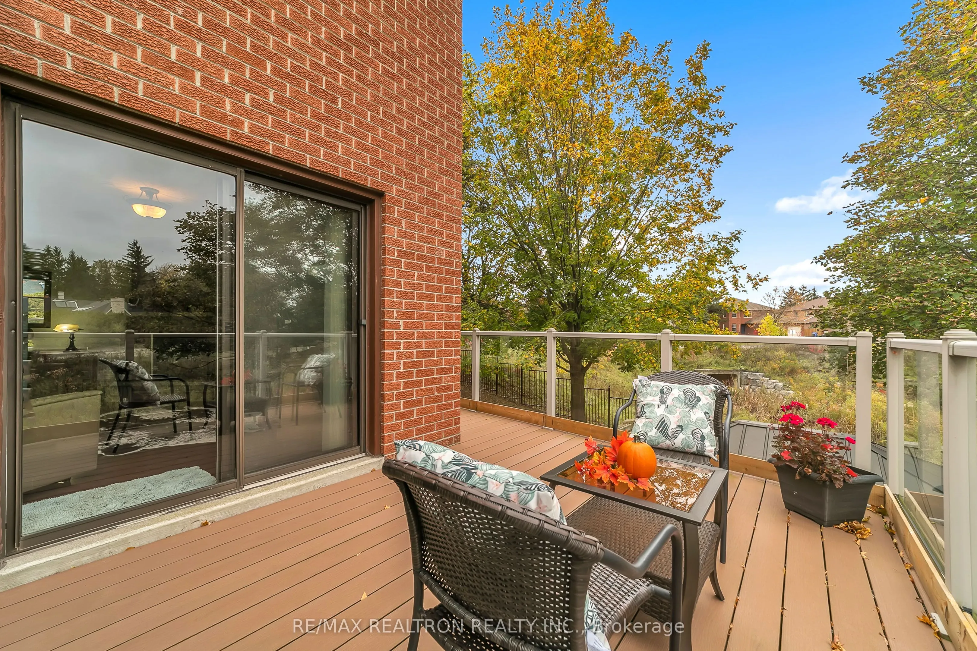 114 Golf Links Drive S