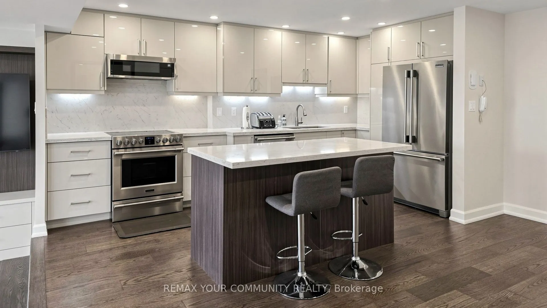 70 Baif Boulevard #608