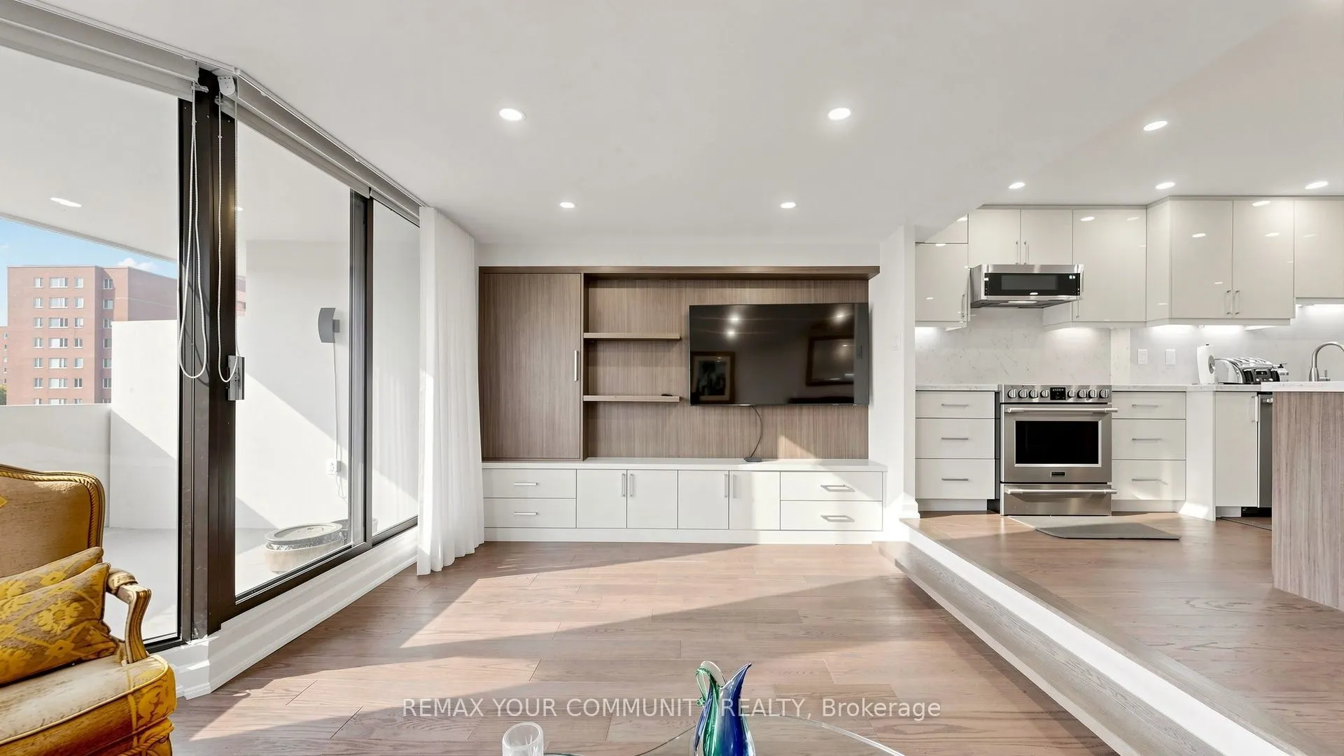 70 Baif Boulevard #608