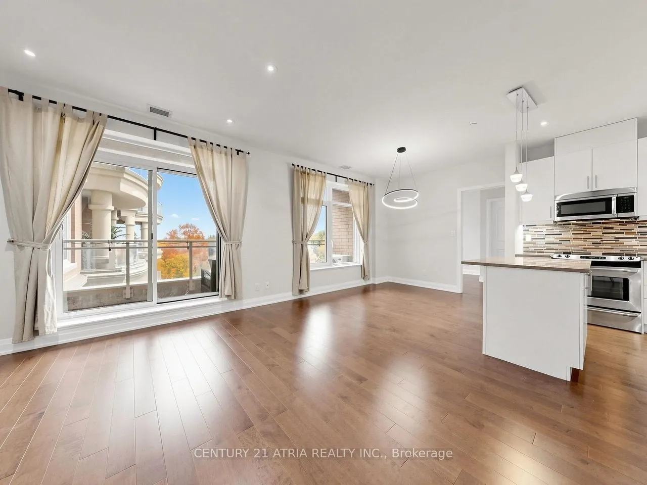 15277 Yonge Street #512