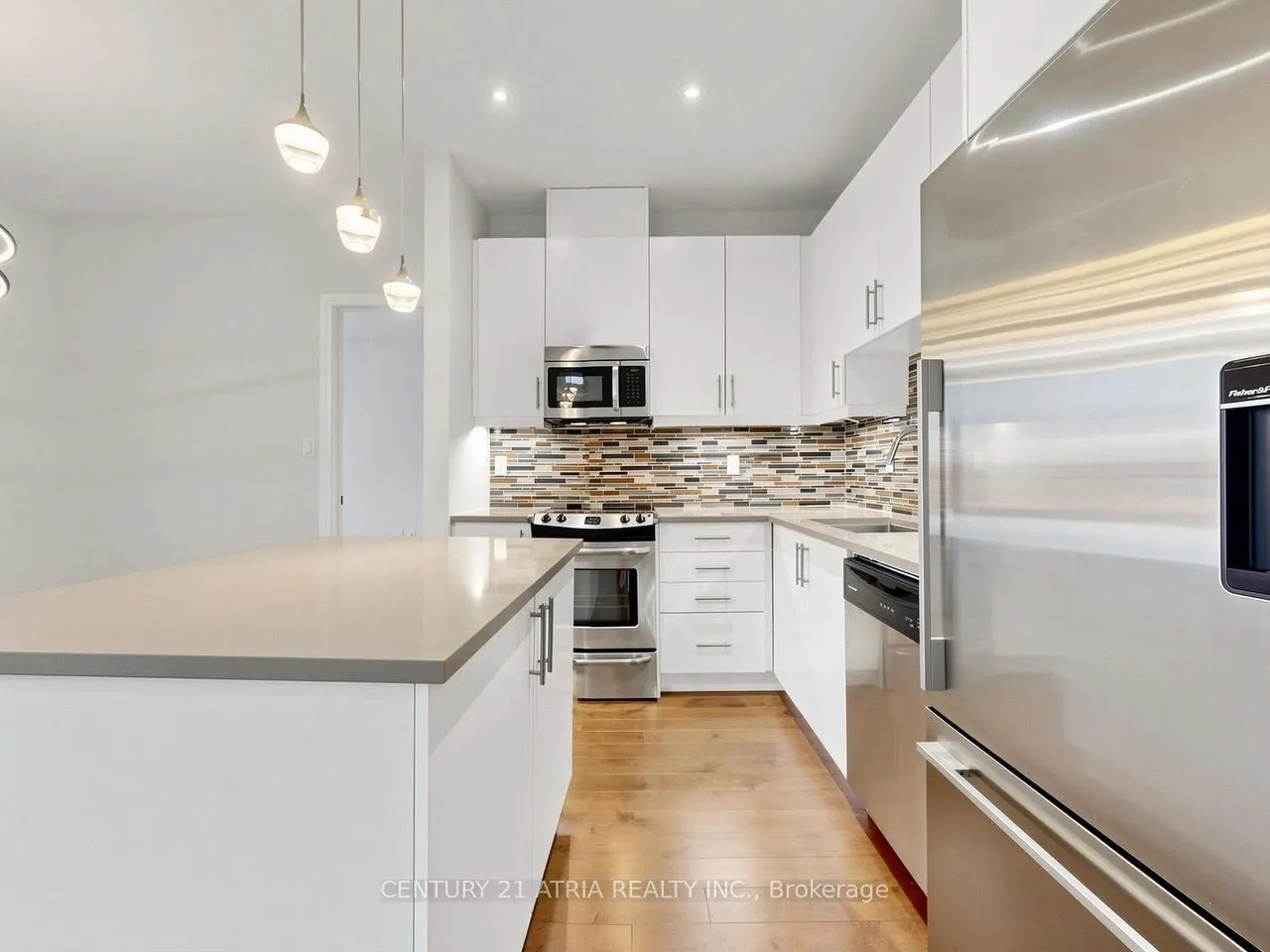 15277 Yonge Street #512