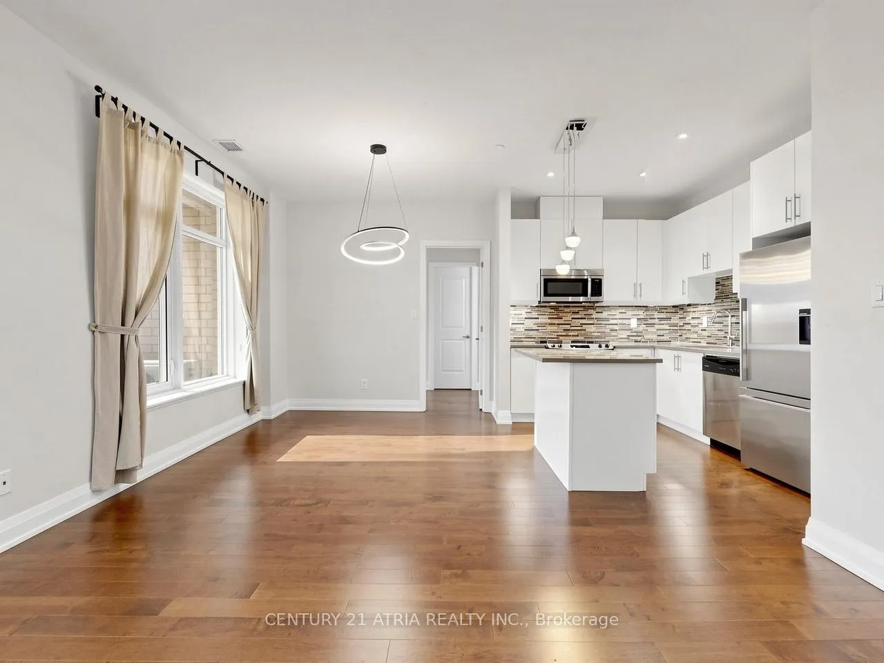 15277 Yonge Street #512