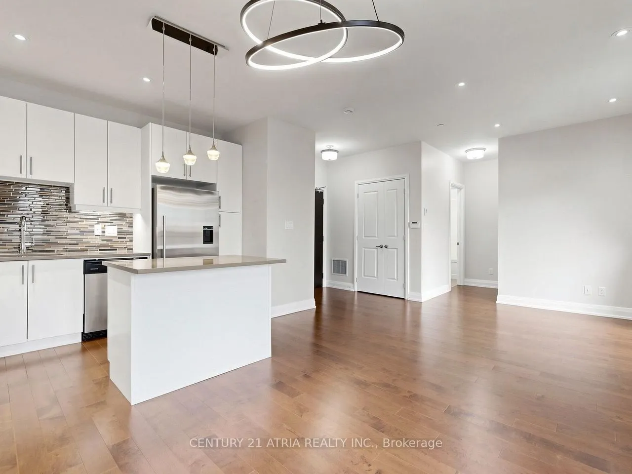 15277 Yonge Street #512