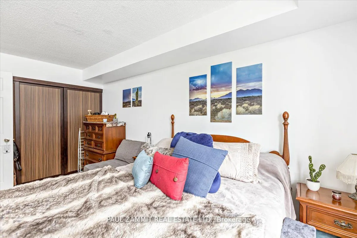 39 Oneida Crescent #306