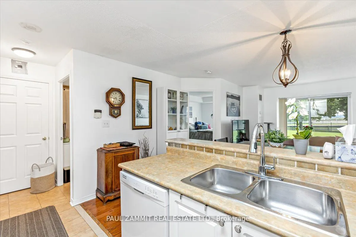 39 Oneida Crescent #306