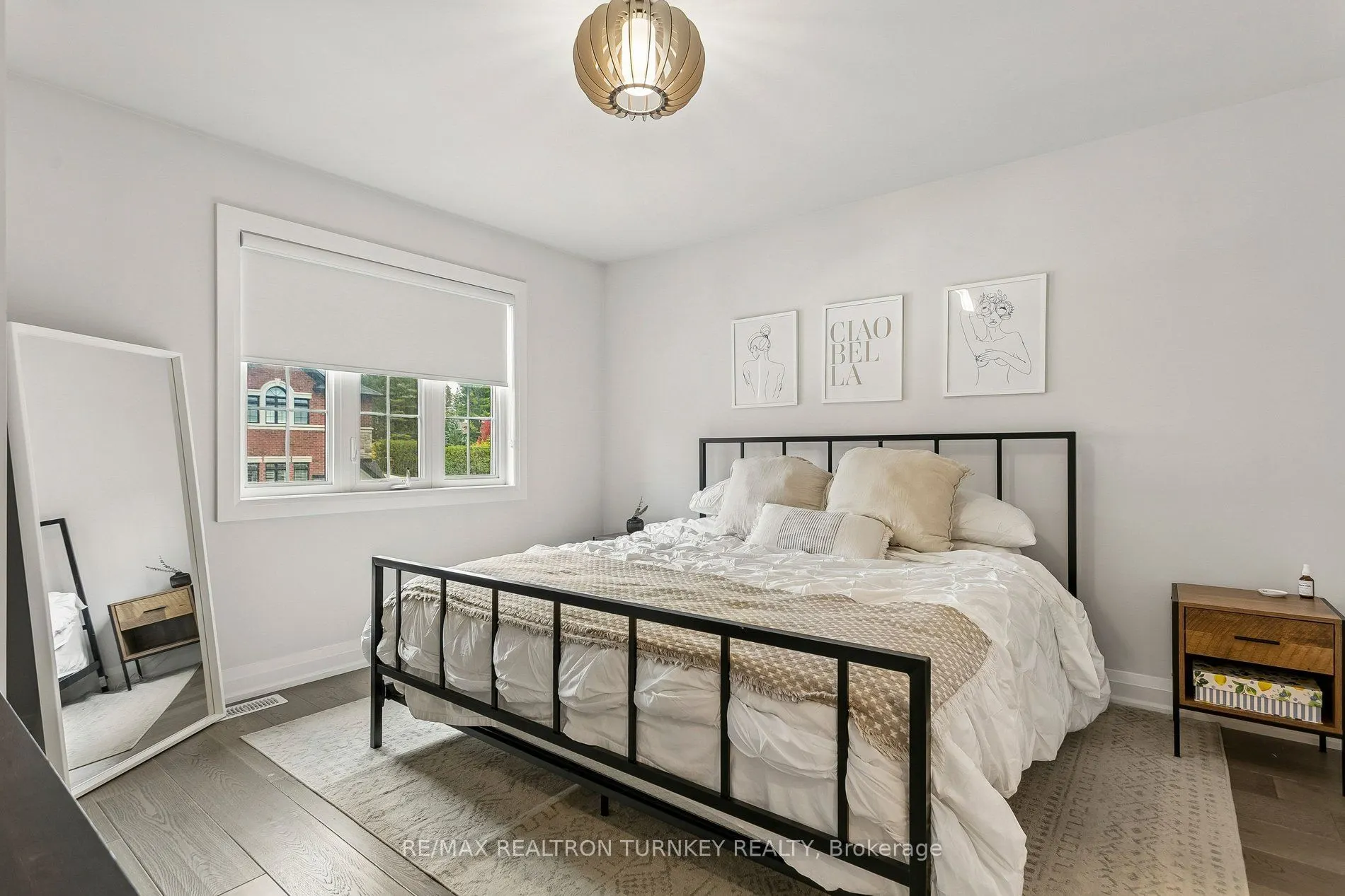 4 Gord Matthews Way