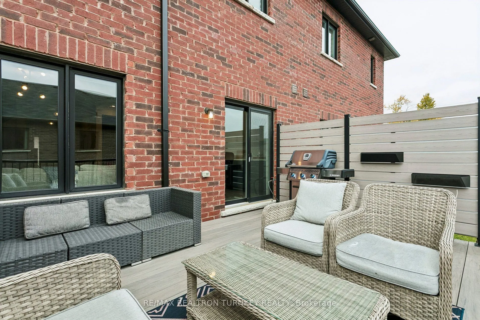 4 Gord Matthews Way