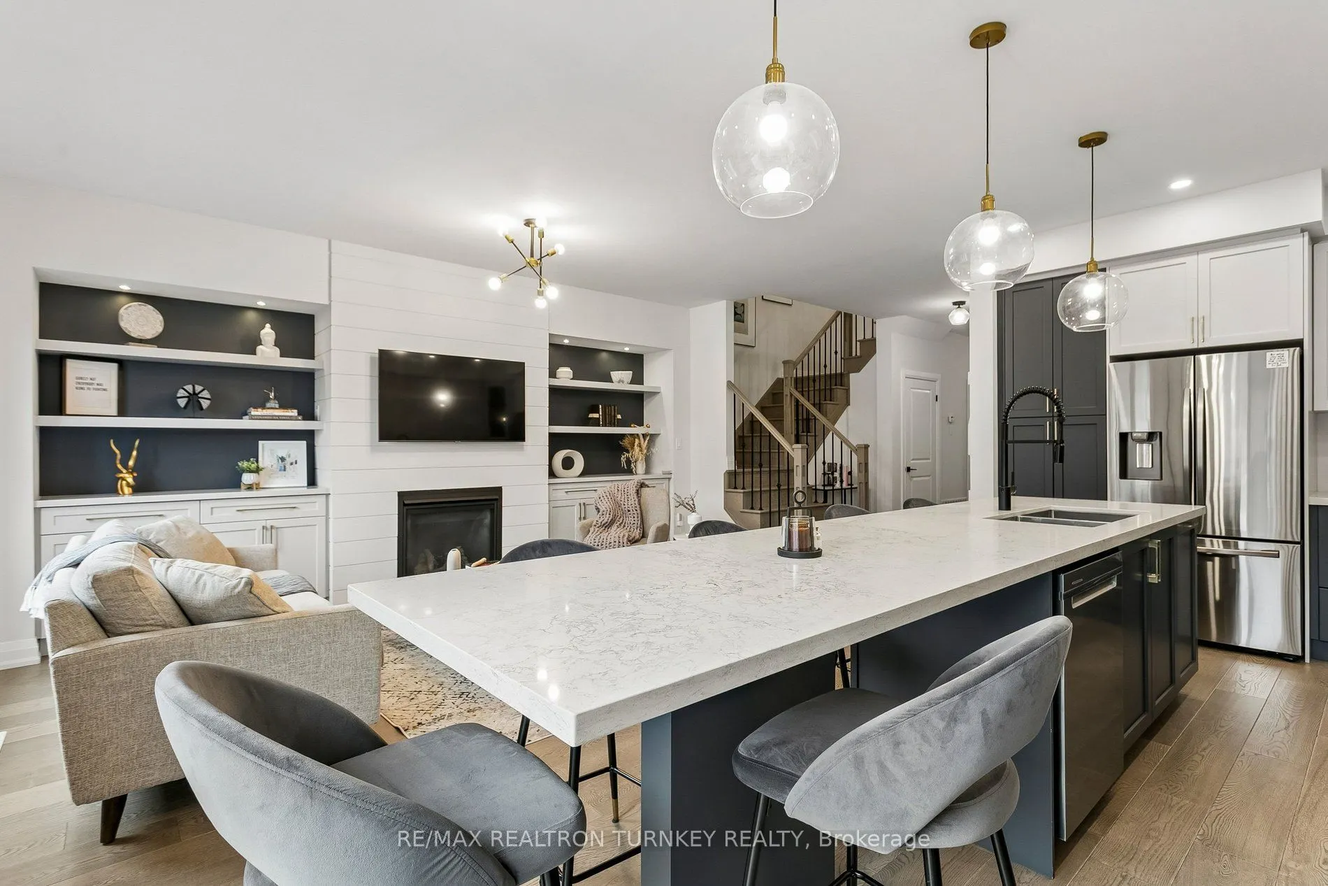 4 Gord Matthews Way