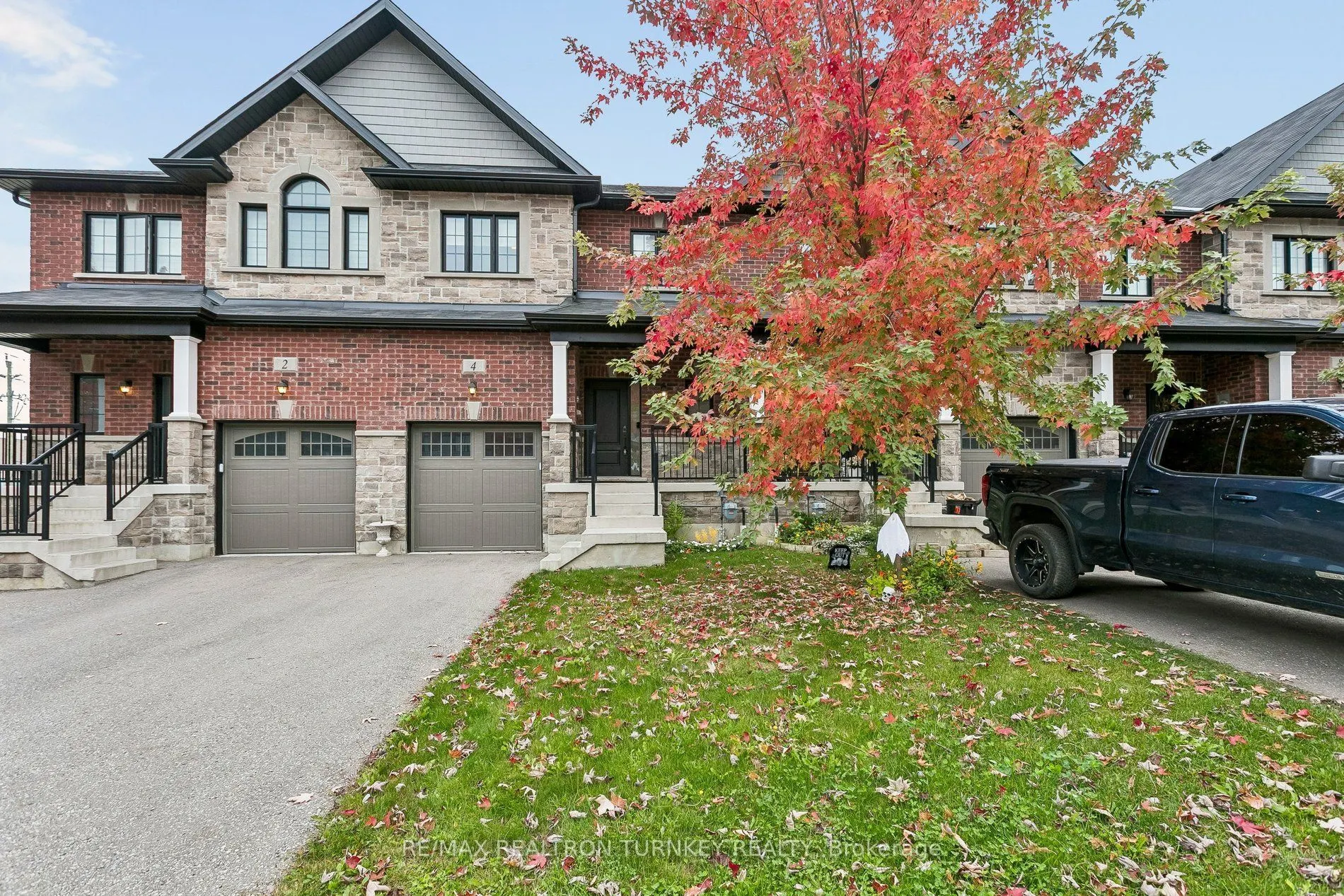 4 Gord Matthews Way