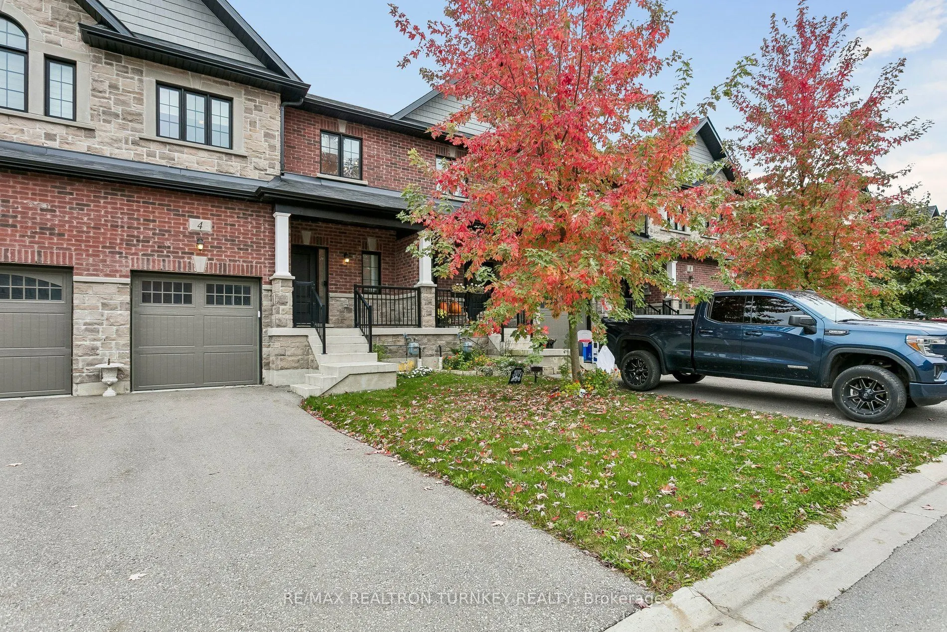 4 Gord Matthews Way