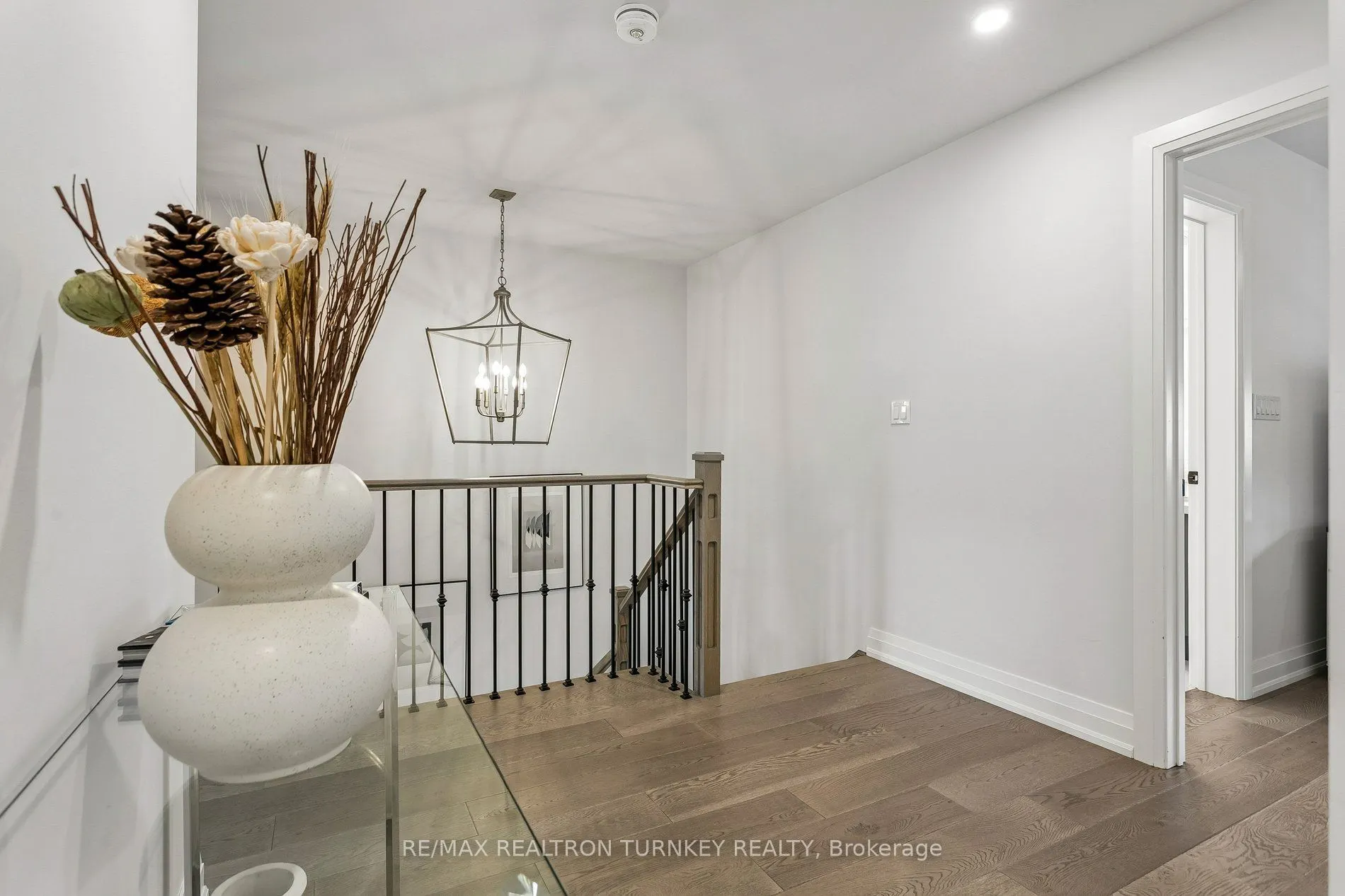 4 Gord Matthews Way
