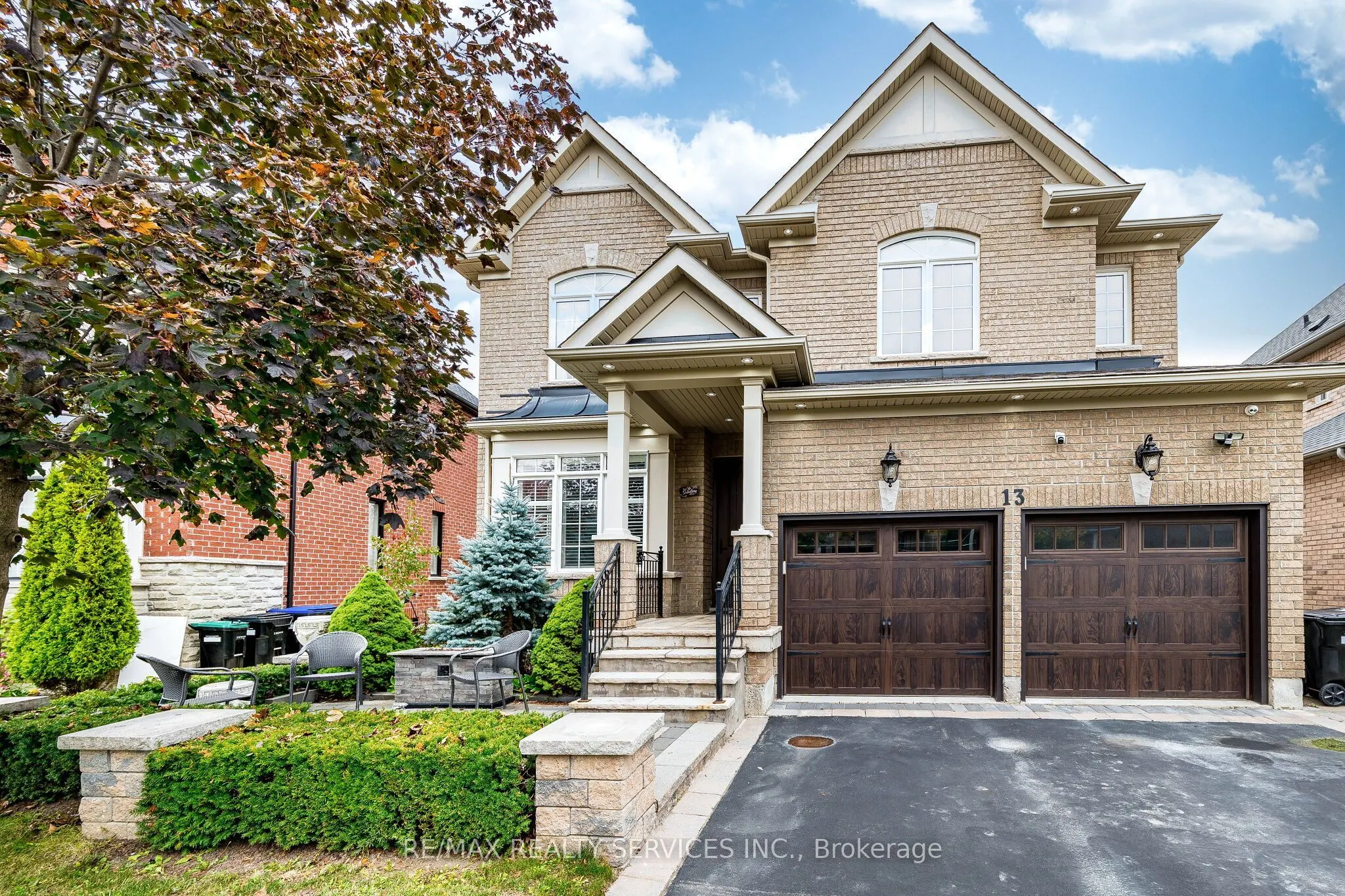 13 Vista Drive
