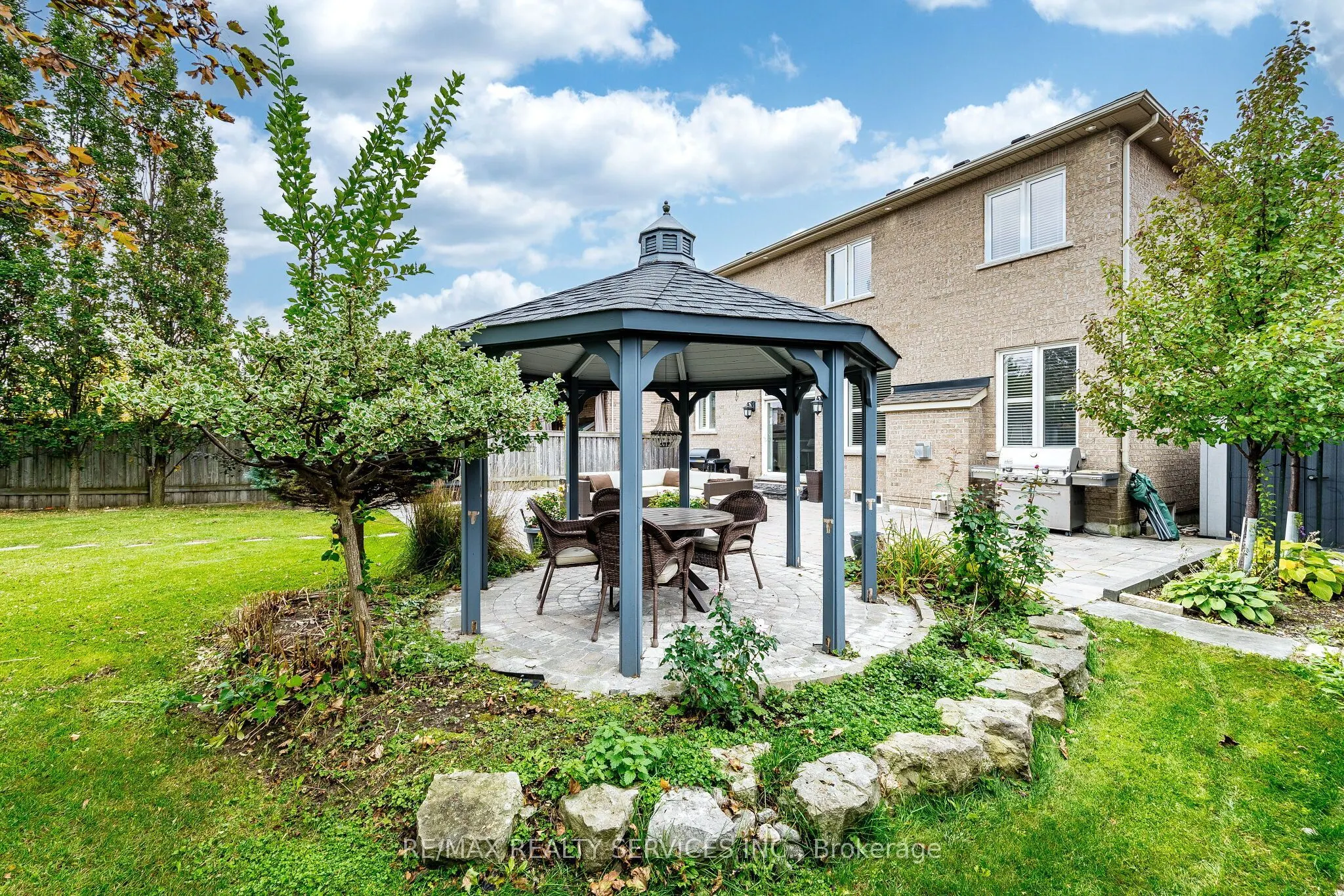 13 Vista Drive