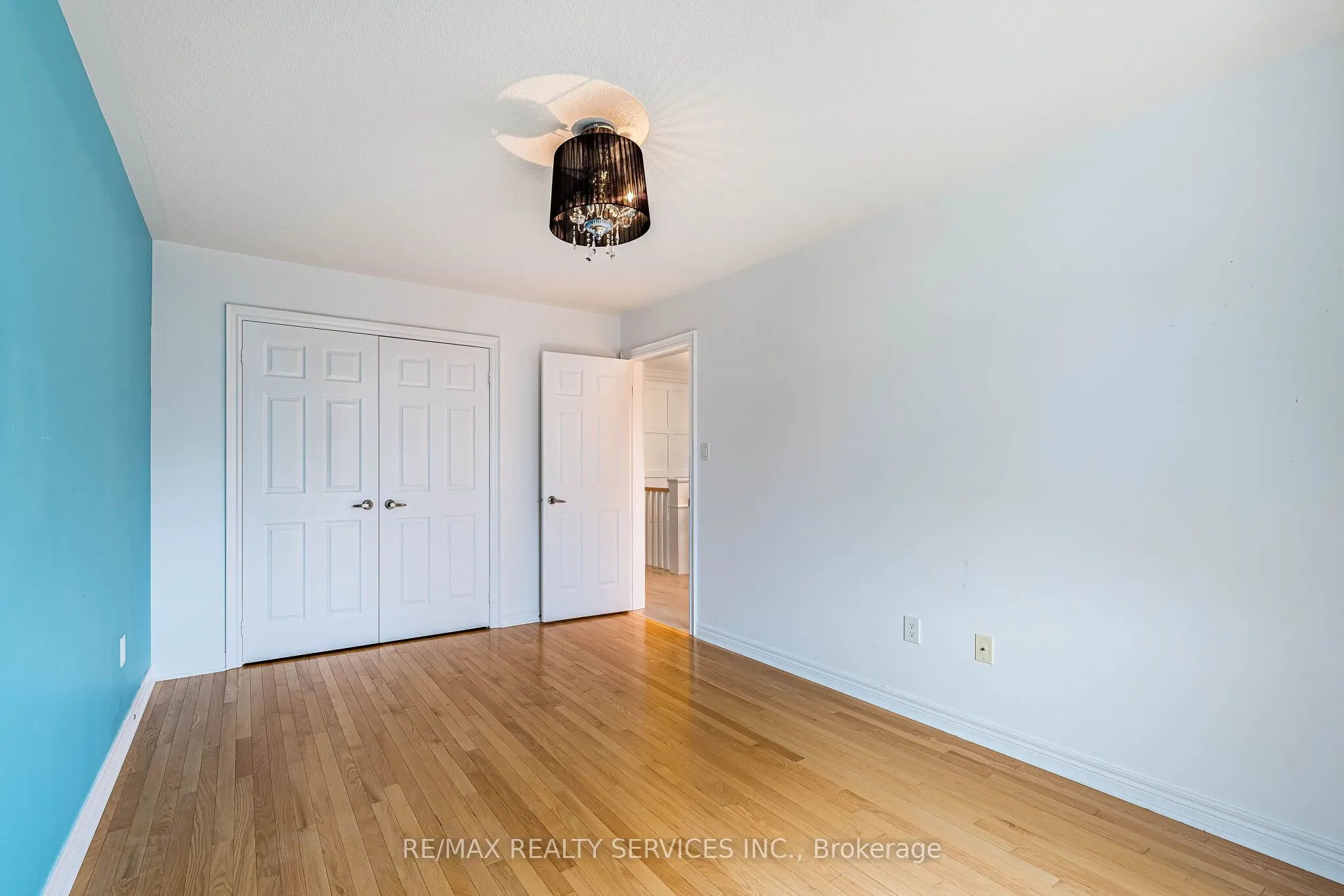 13 Vista Drive