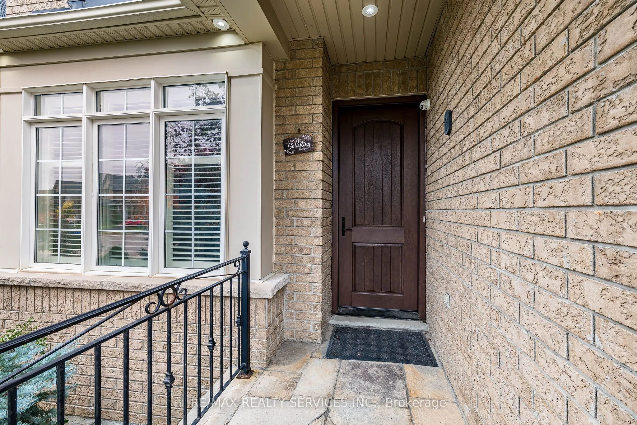 13 Vista Drive