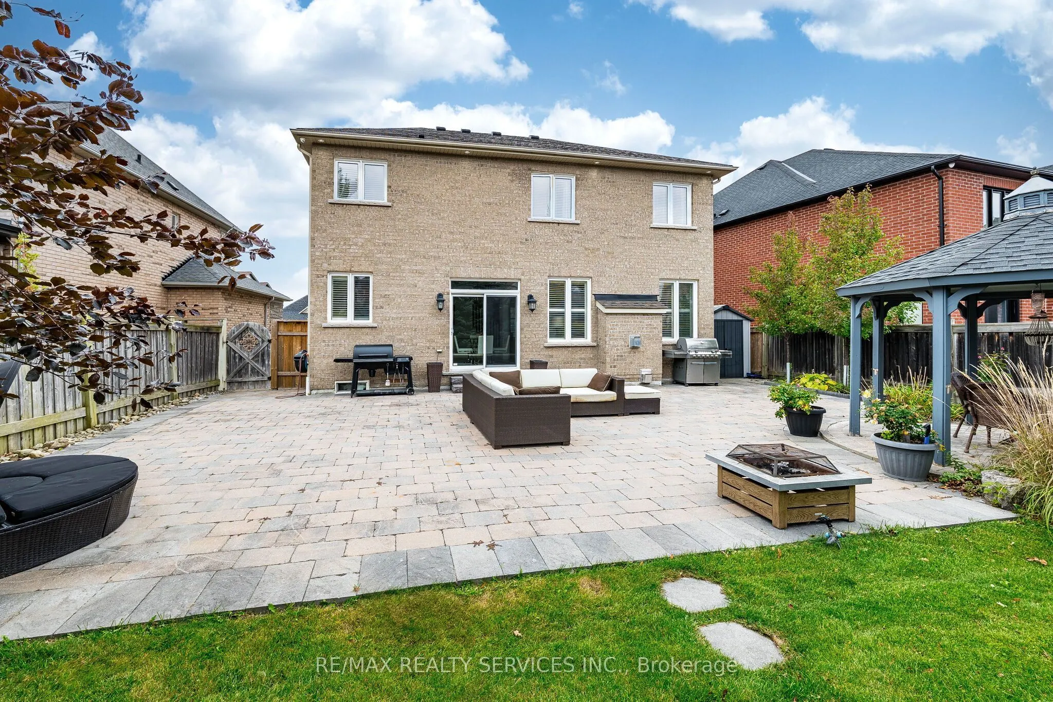 13 Vista Drive