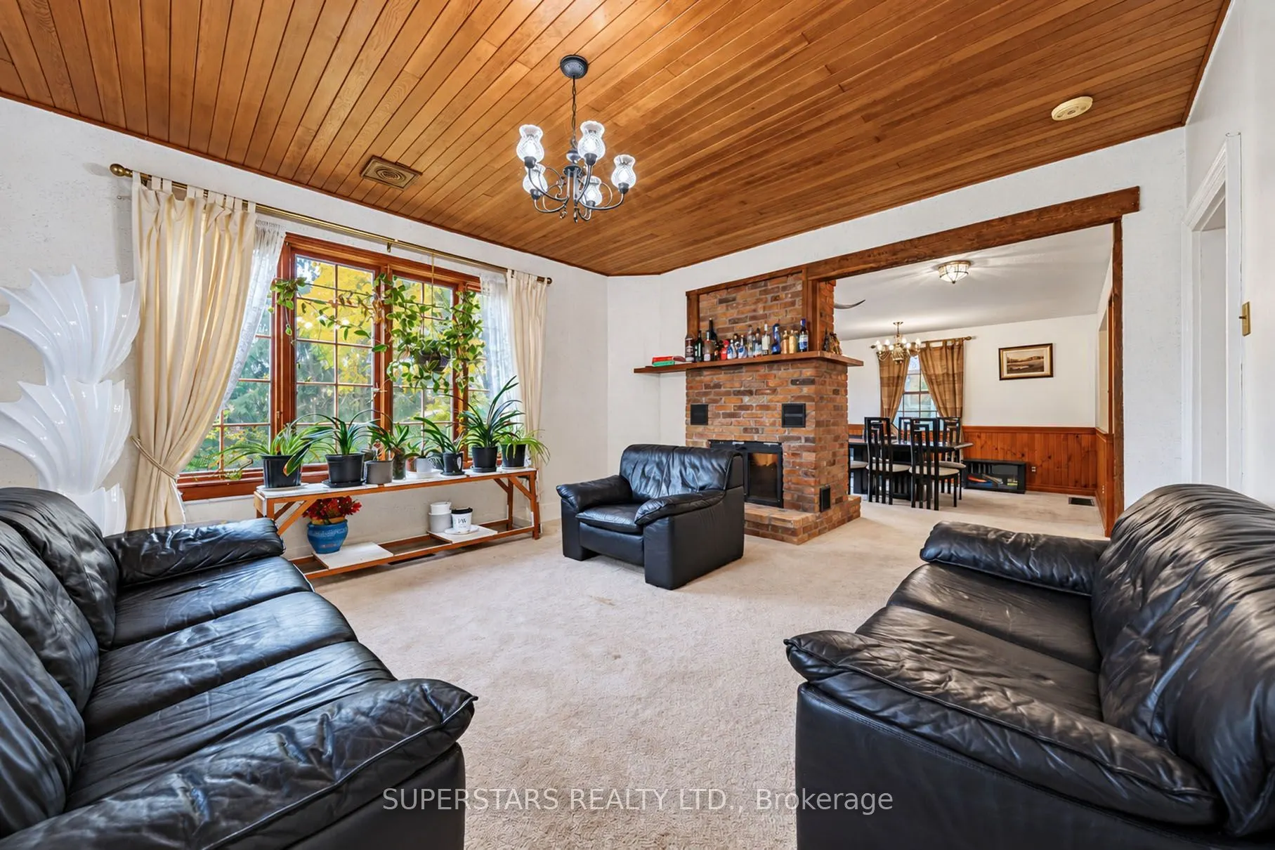 17450 Bathurst Street
