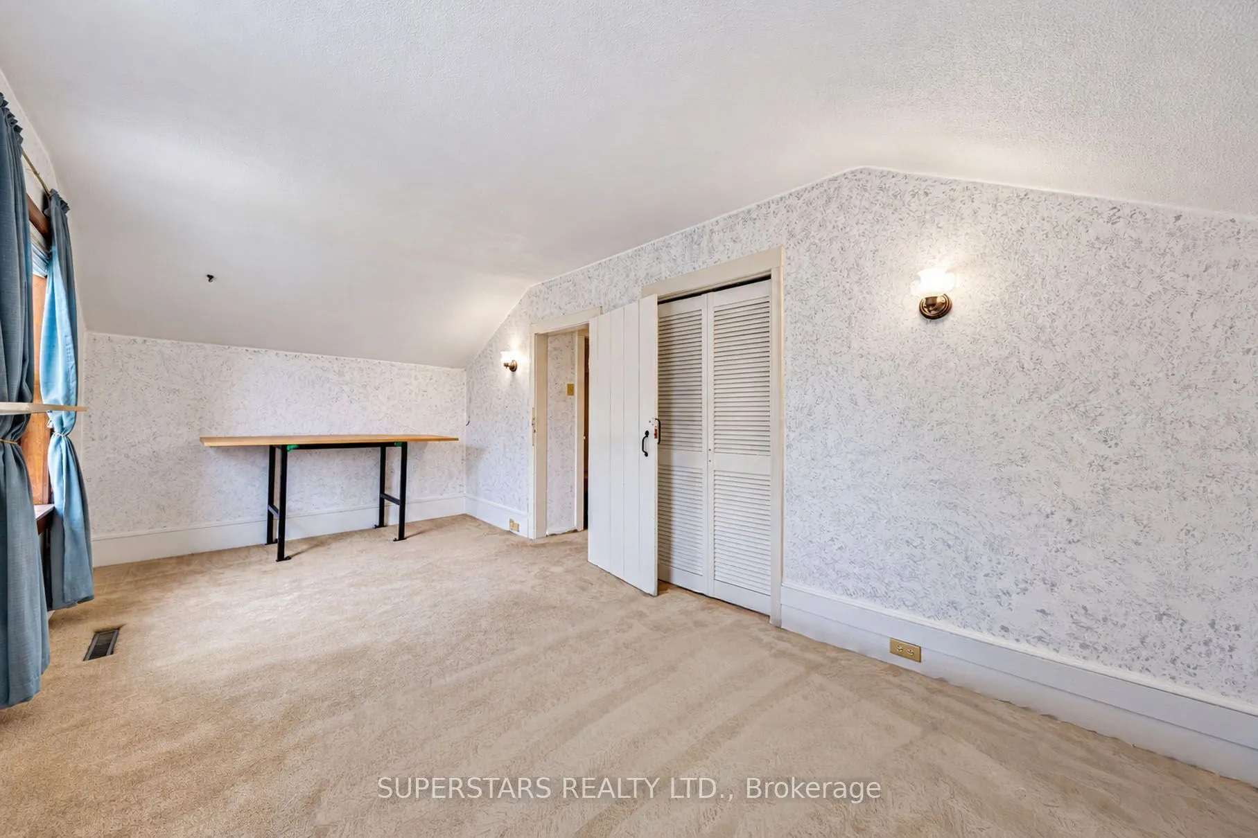 17450 Bathurst Street