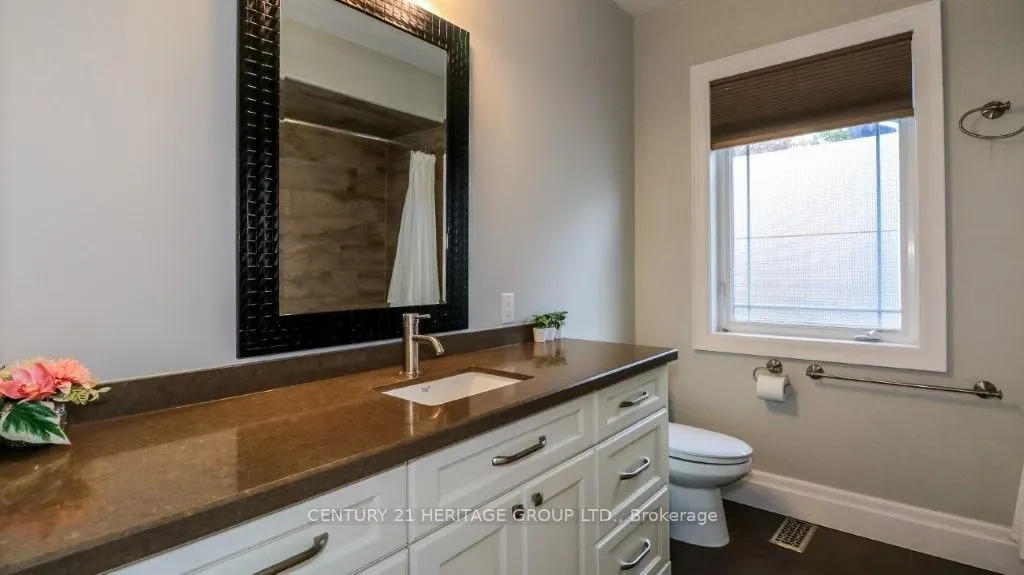 3500 Crescent Harbour Road
