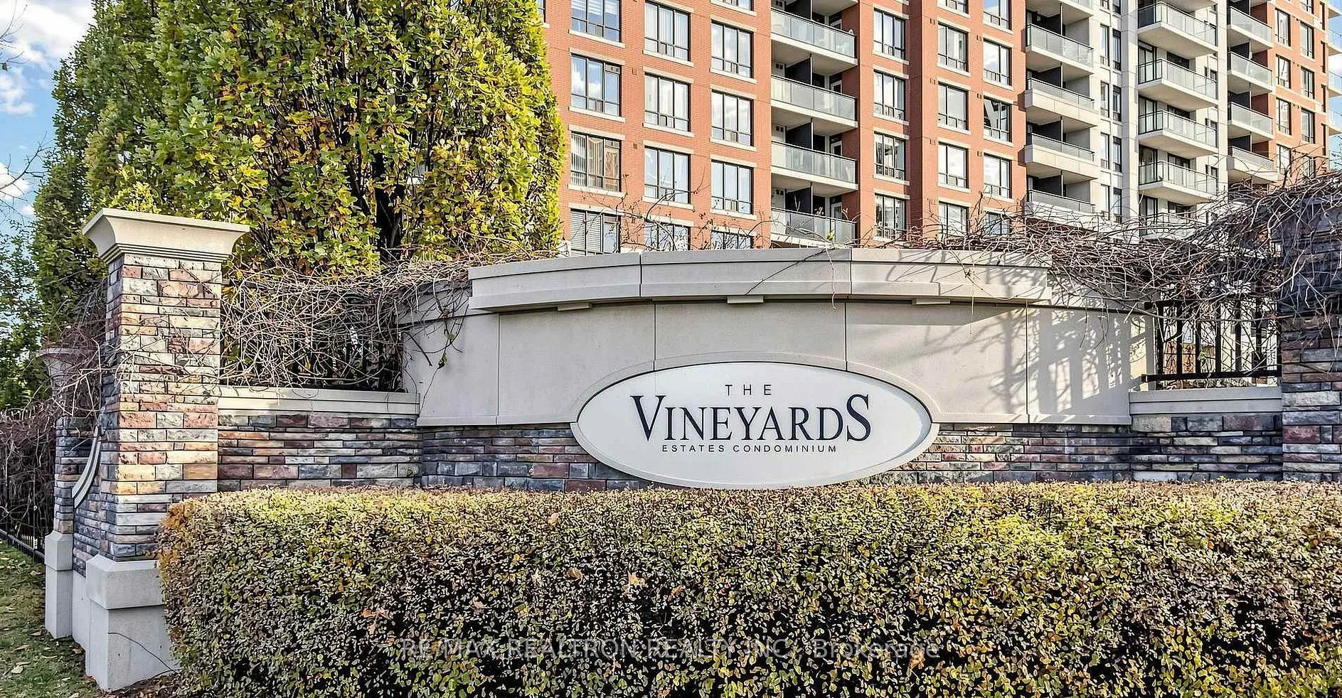 310 Red Maple Road #712