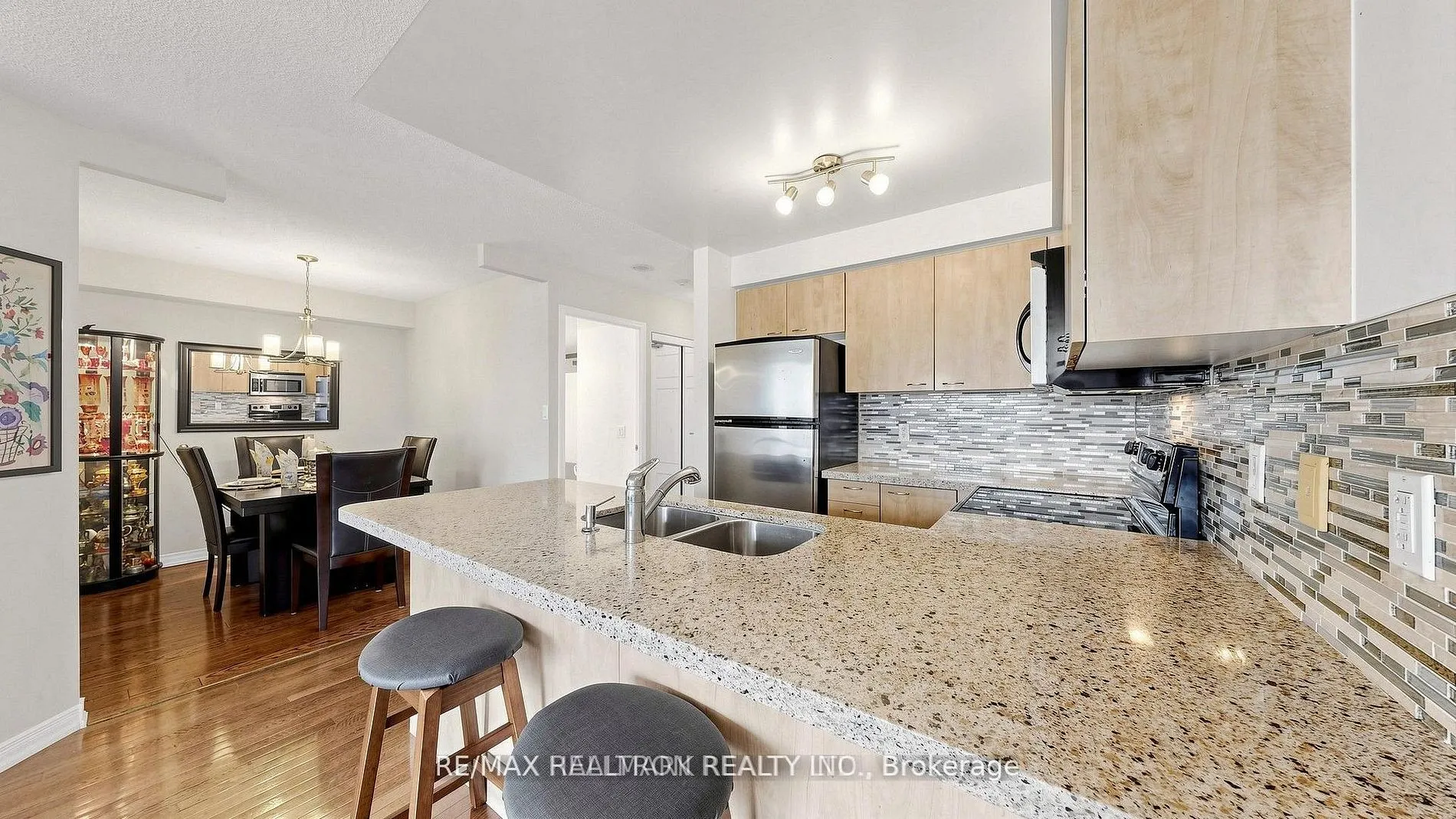 310 Red Maple Road #712