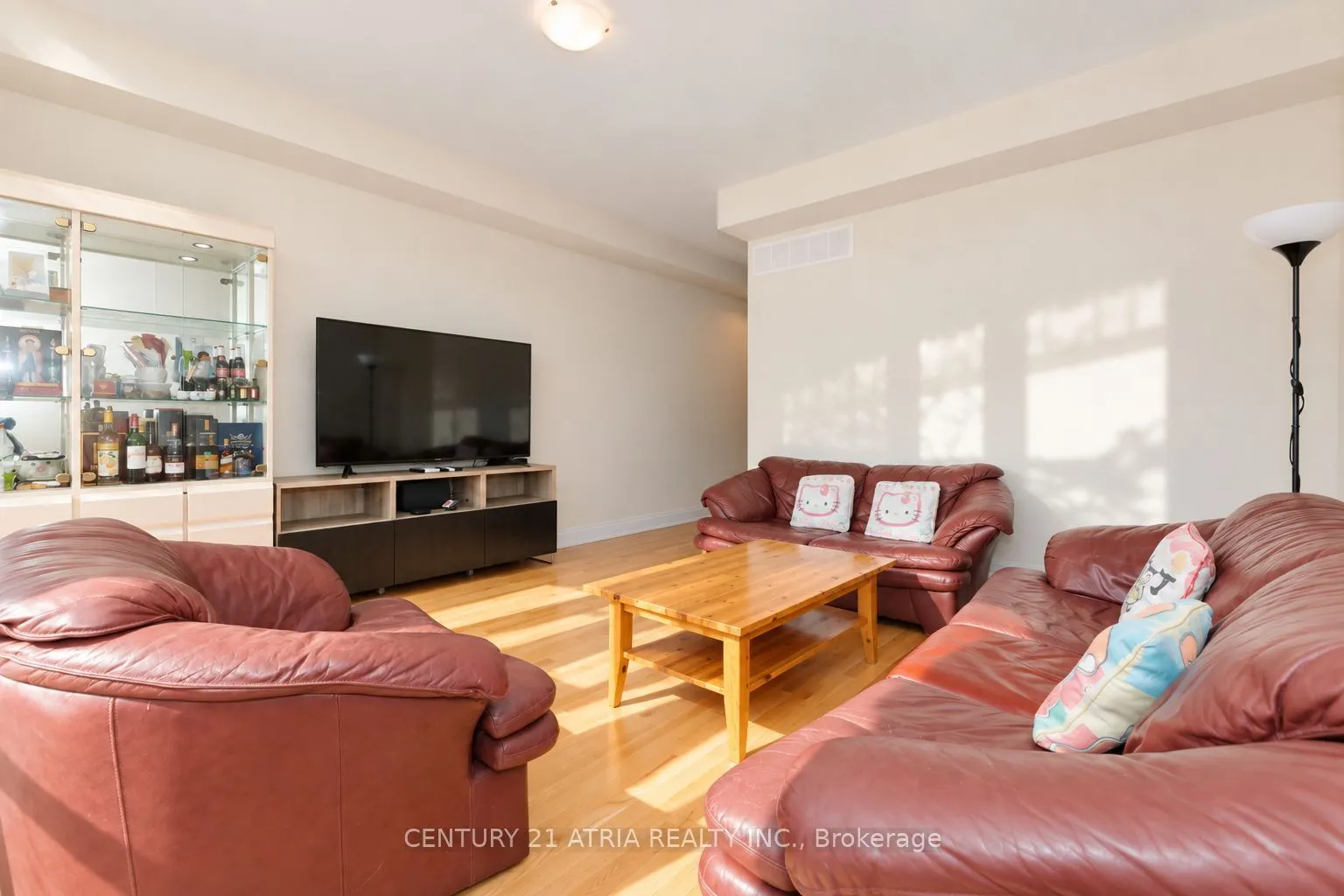 69 Stauffer Crescent