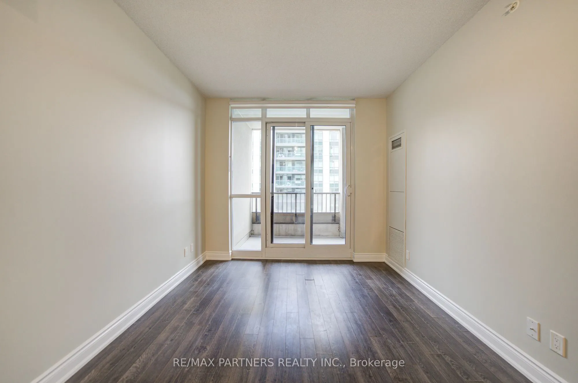 89 South Town Centre Boulevard #1009