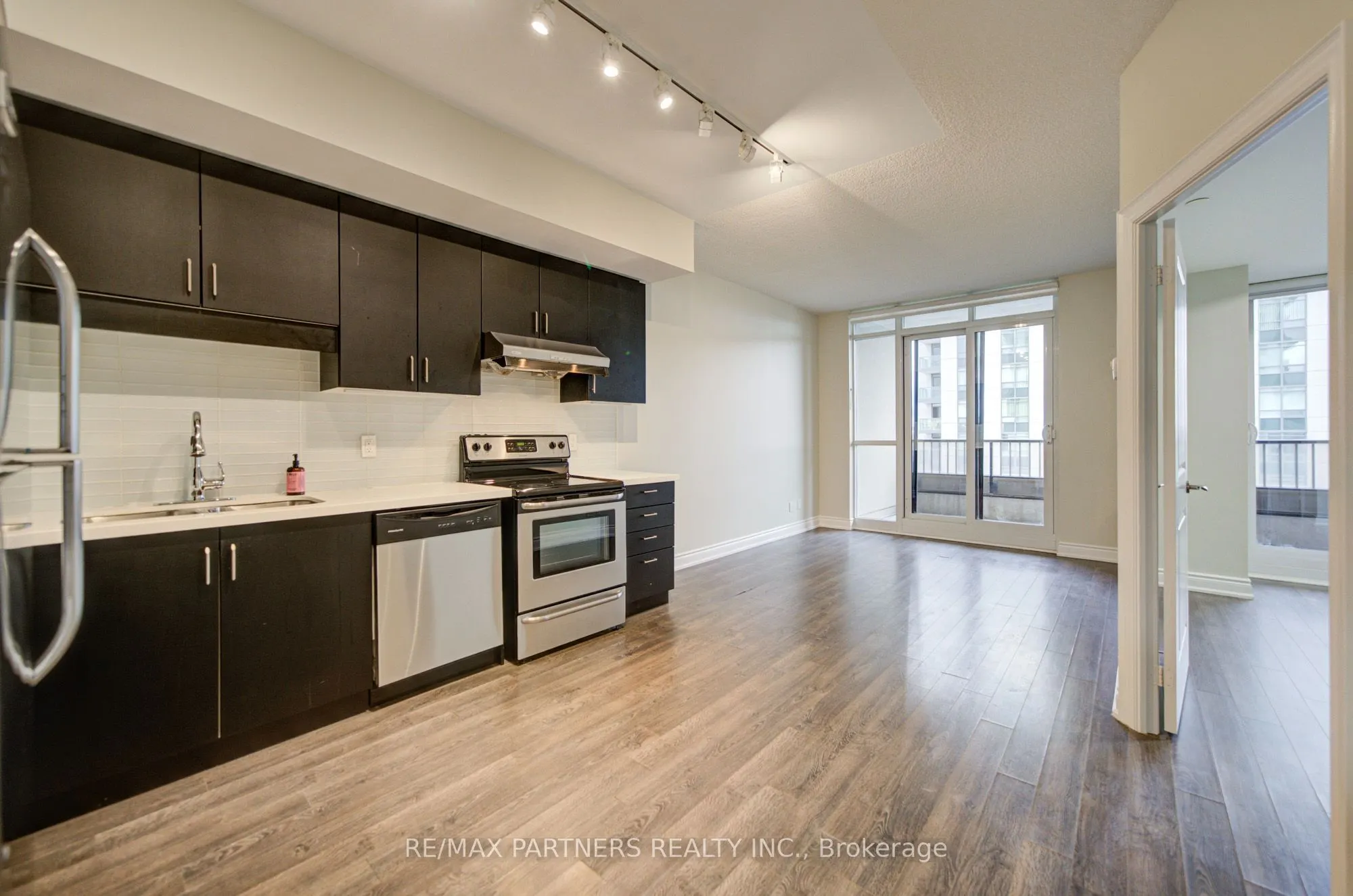 89 South Town Centre Boulevard #1009
