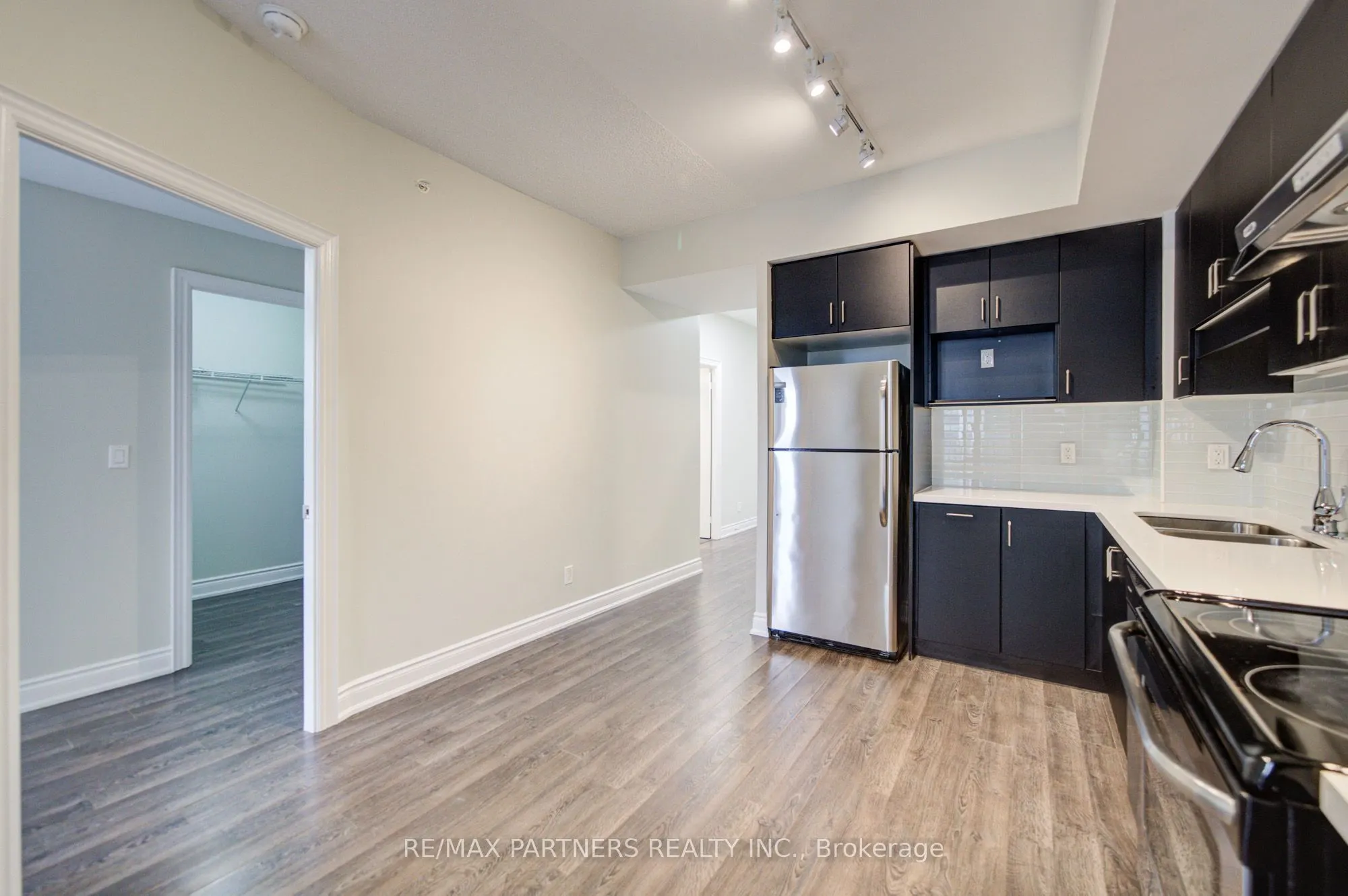 89 South Town Centre Boulevard #1009