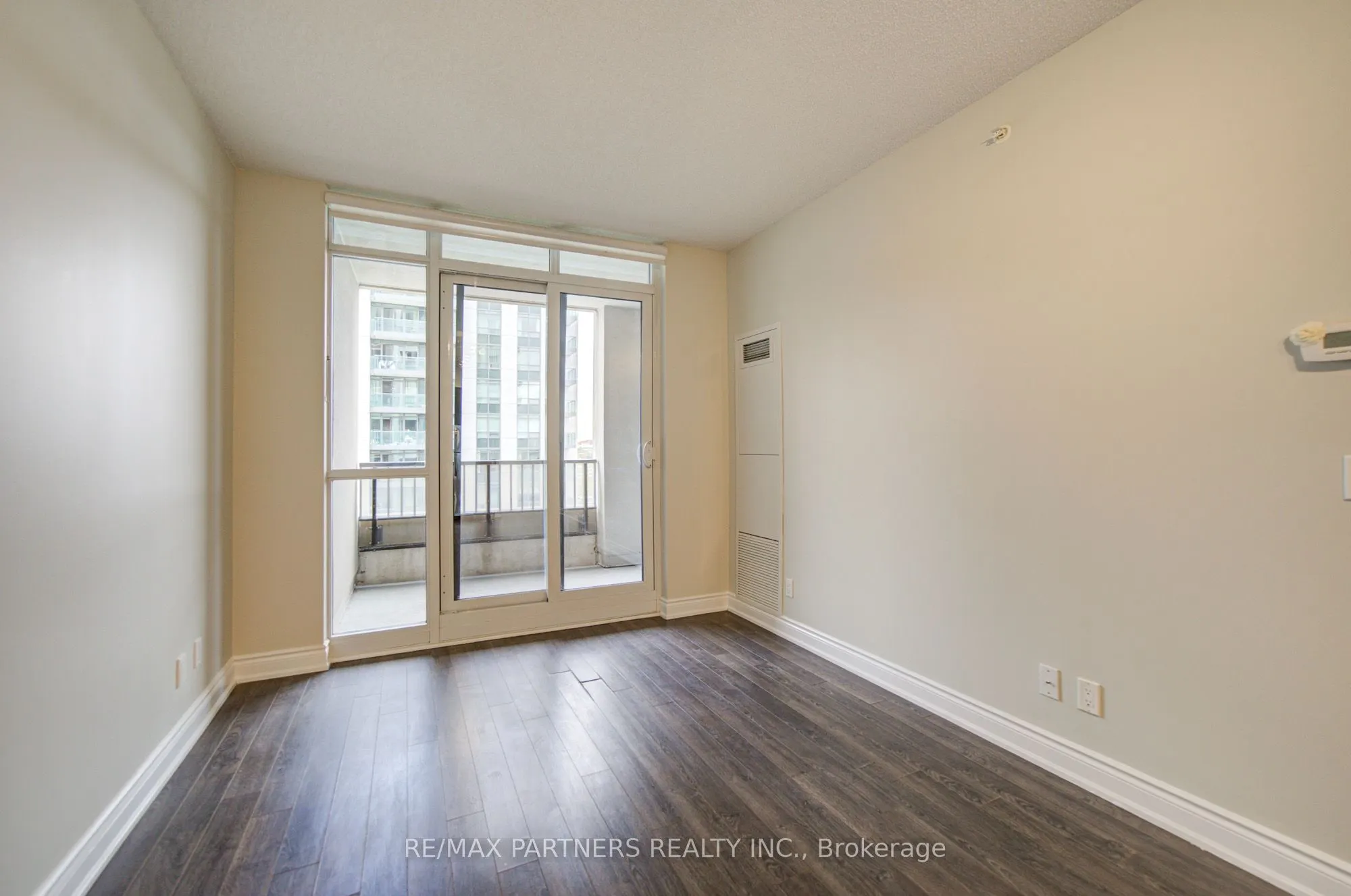 89 South Town Centre Boulevard #1009