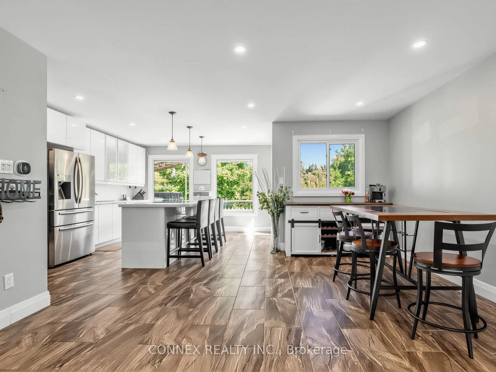 77 Colony Trail Boulevard