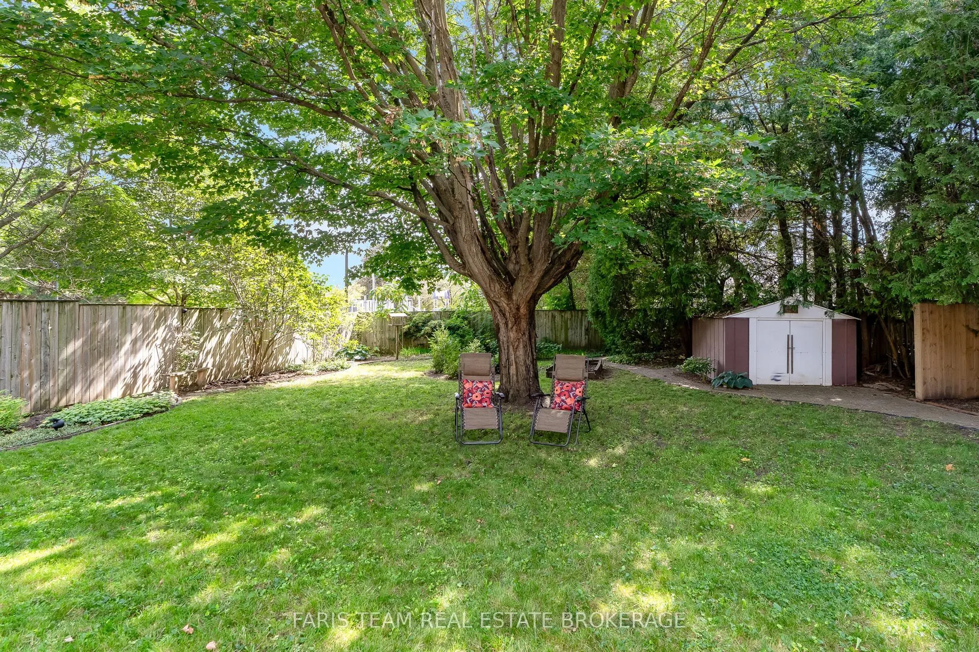 90 Bedford Park Avenue