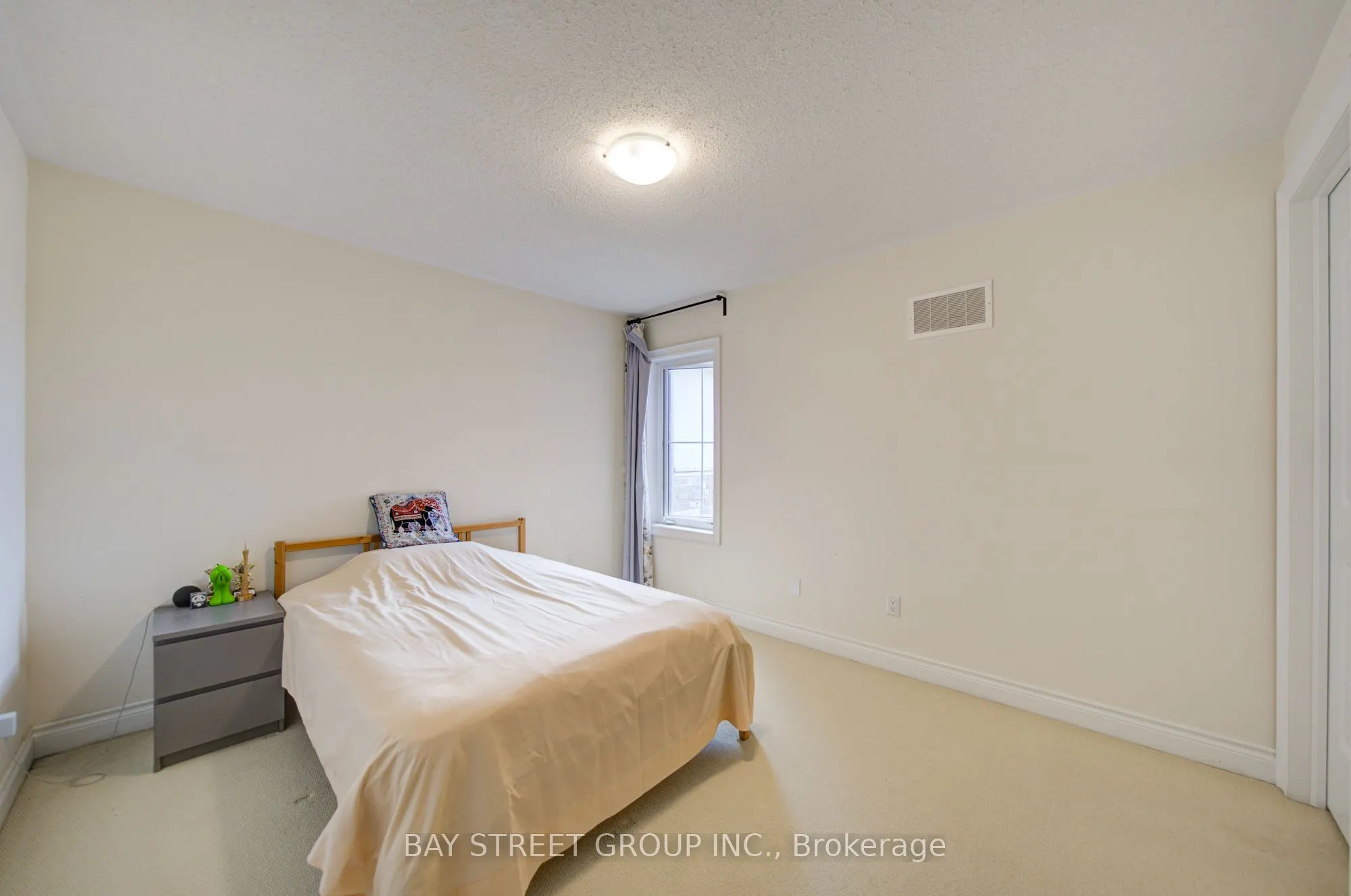 30 Ben Sinclair Avenue