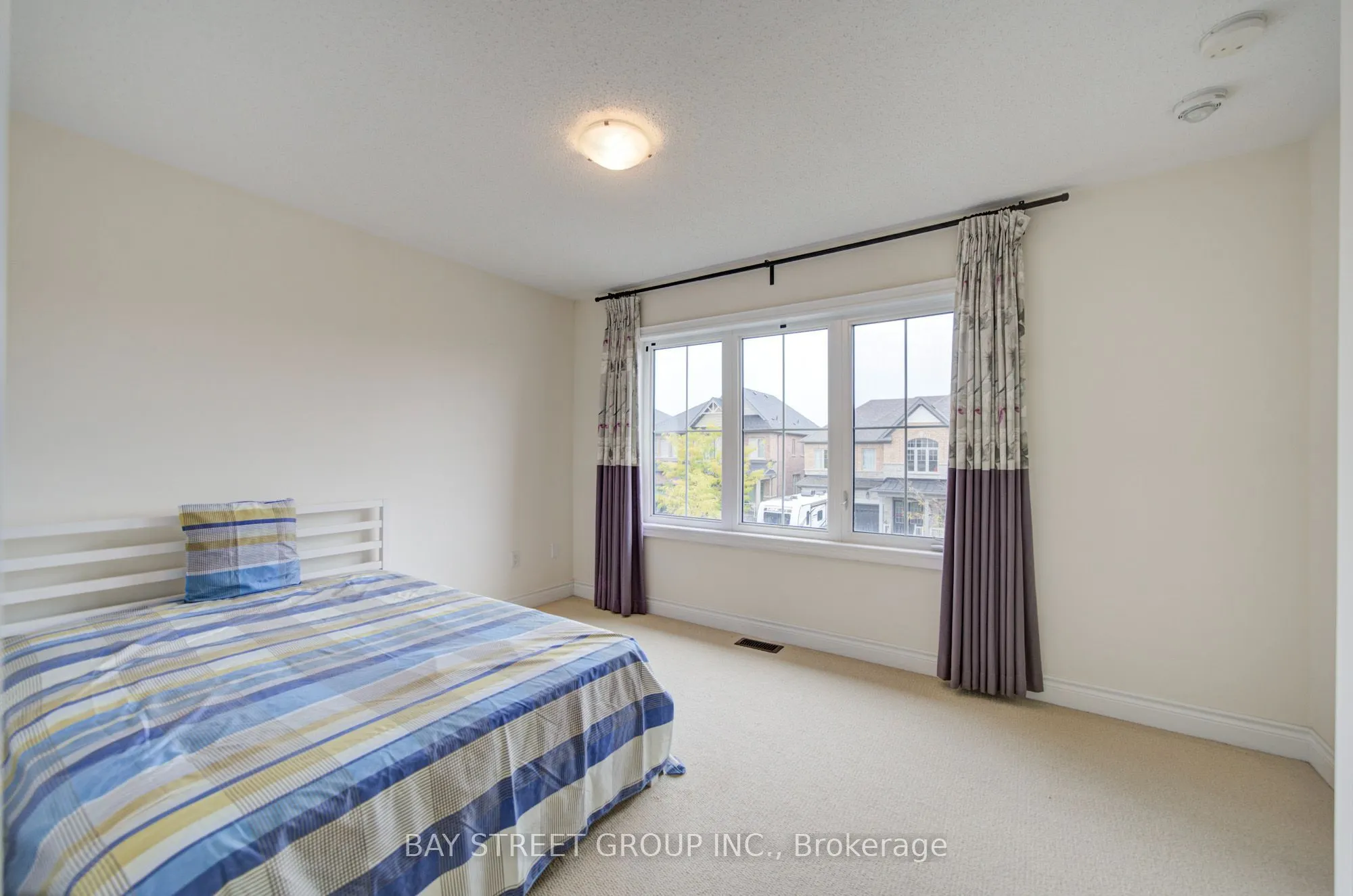 30 Ben Sinclair Avenue