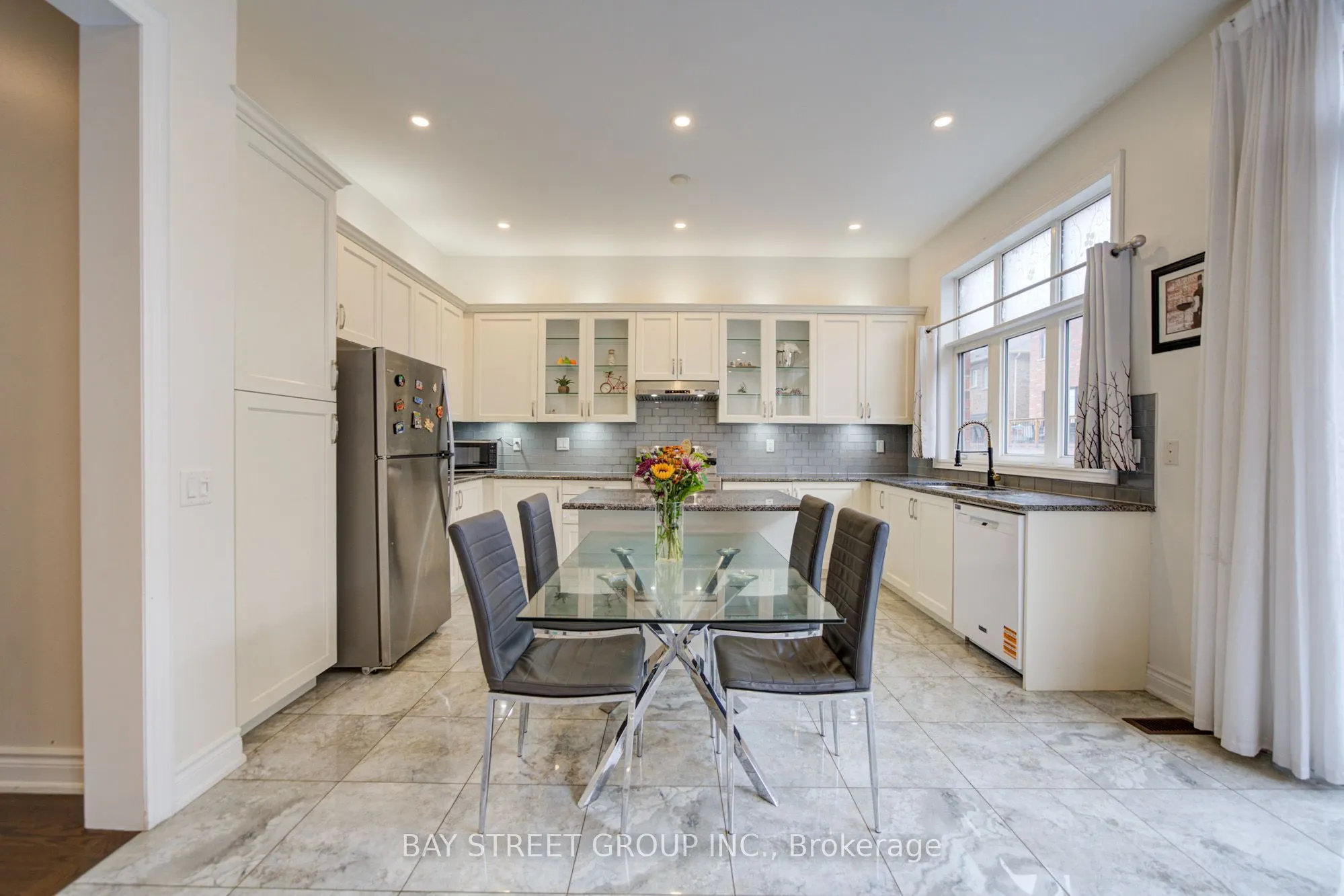 30 Ben Sinclair Avenue