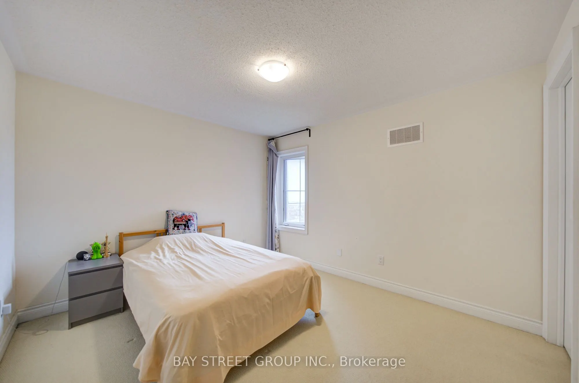 30 Ben Sinclair Avenue