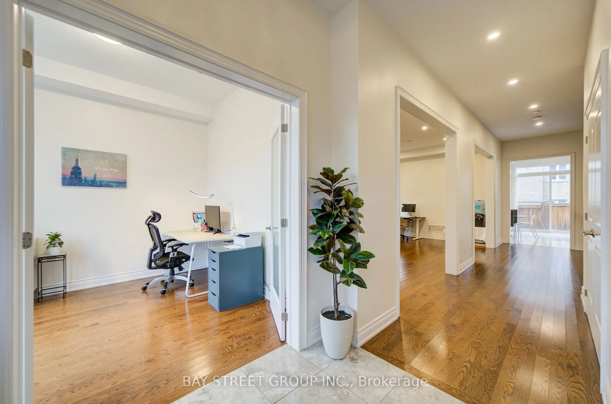 30 Ben Sinclair Avenue