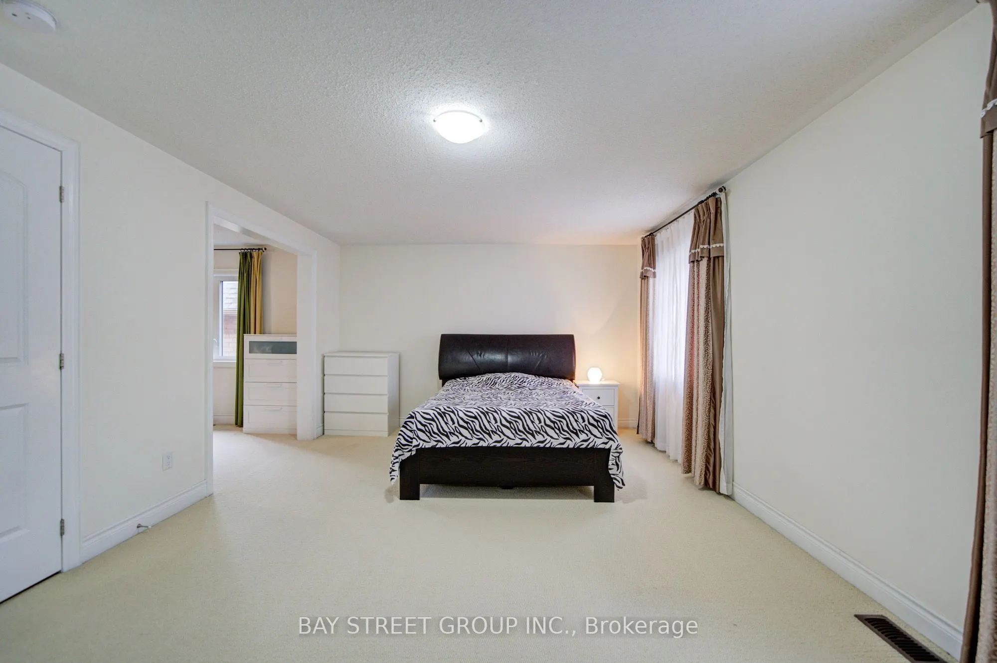 30 Ben Sinclair Avenue