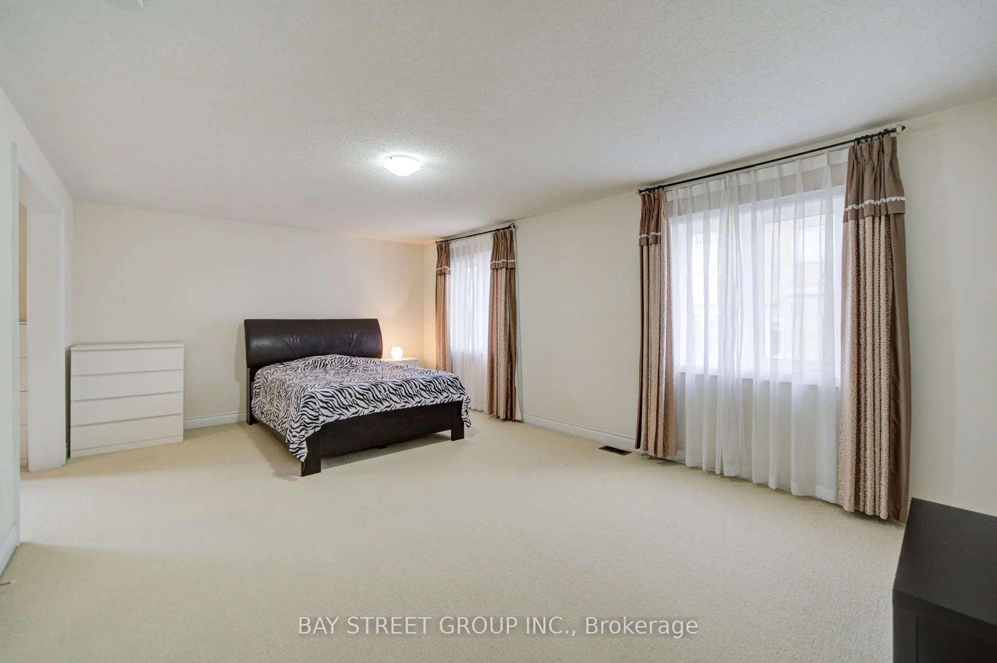 30 Ben Sinclair Avenue