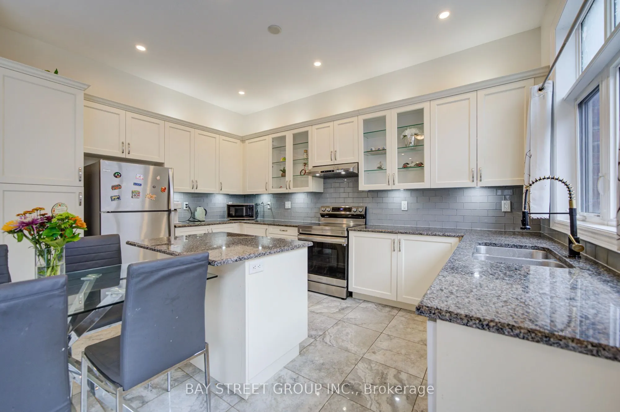 30 Ben Sinclair Avenue